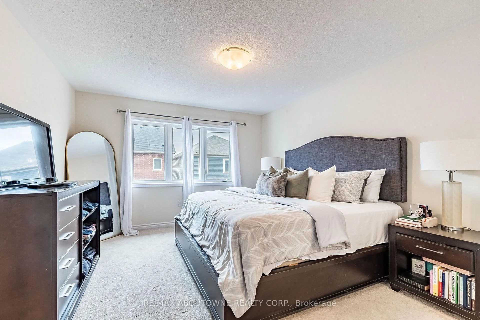 Photo 99 of 1239 Mulroney Heights, Milton, Ford — HOMEH