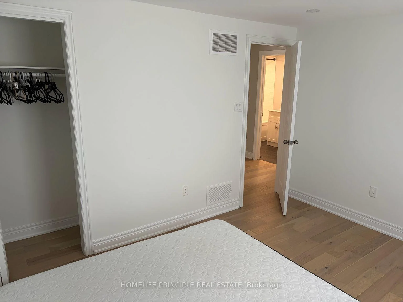 Photo 12 of Unit Main, 101 Tall Grass Trail, Vaughan, East Woodbridge — HOMEH
