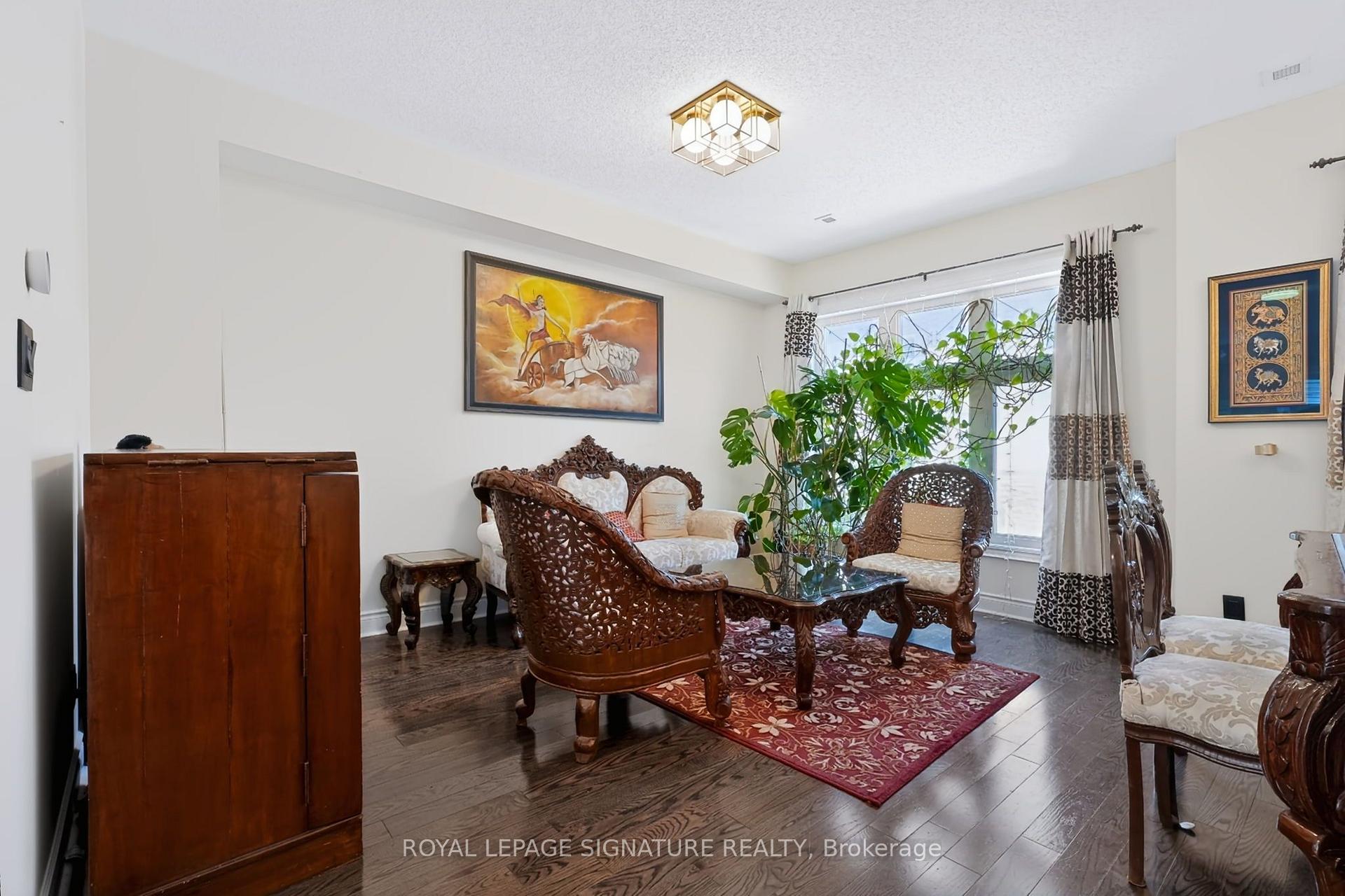 Photo 10 of 10 Clockwork Lane, Etobicoke, Stonegate-Queensway — HOMEH