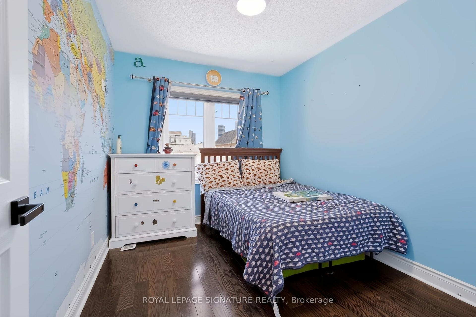 Photo 26 of 10 Clockwork Lane, Etobicoke, Stonegate-Queensway — HOMEH