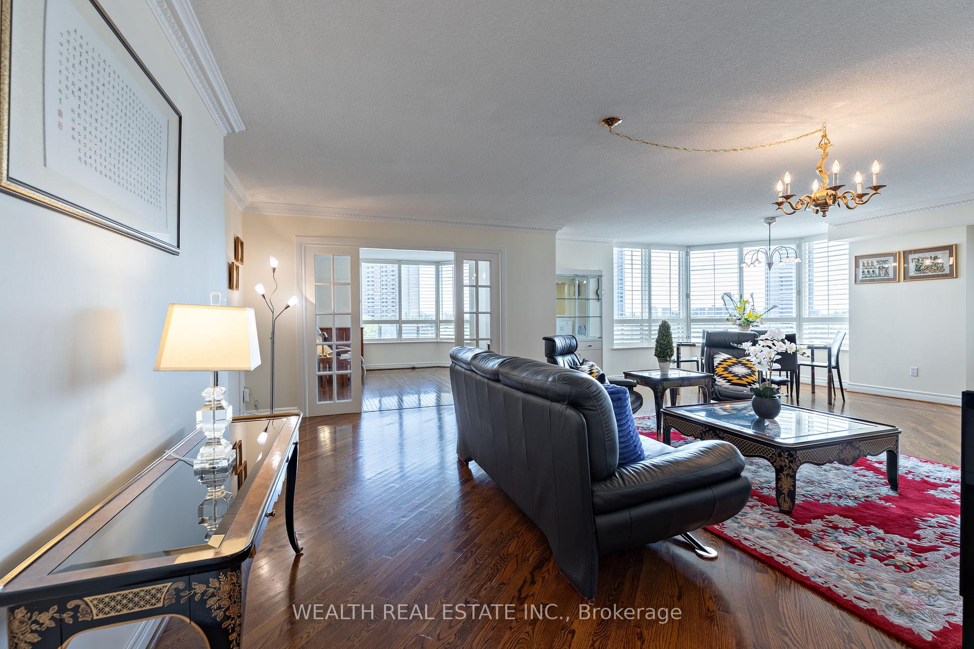 Photo 2 of Unit 813, 89 Skymark Drive, North York, Hillcrest Village — HOMEH