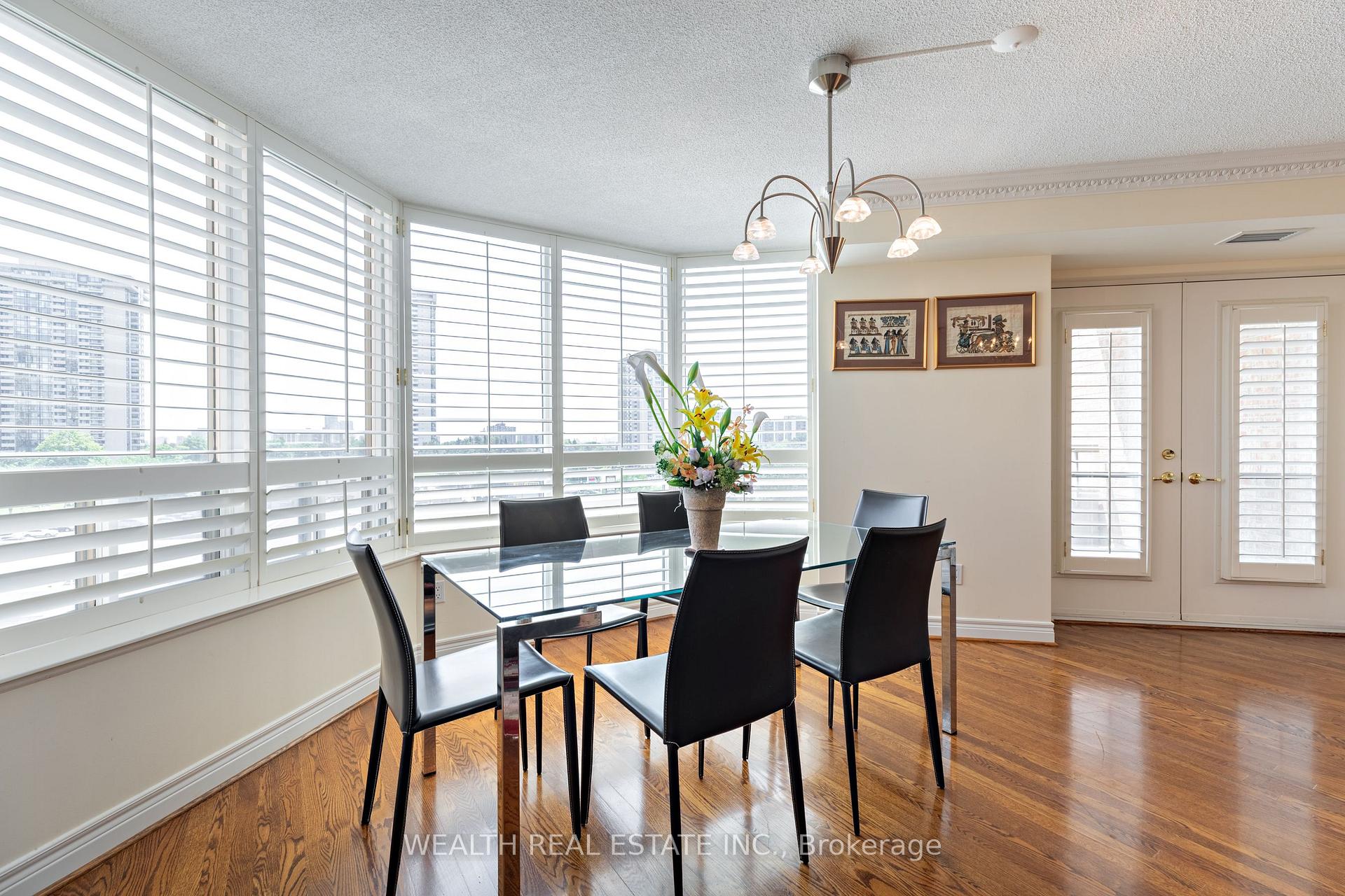 Photo 10 of Unit 813, 89 Skymark Drive, North York, Hillcrest Village — HOMEH