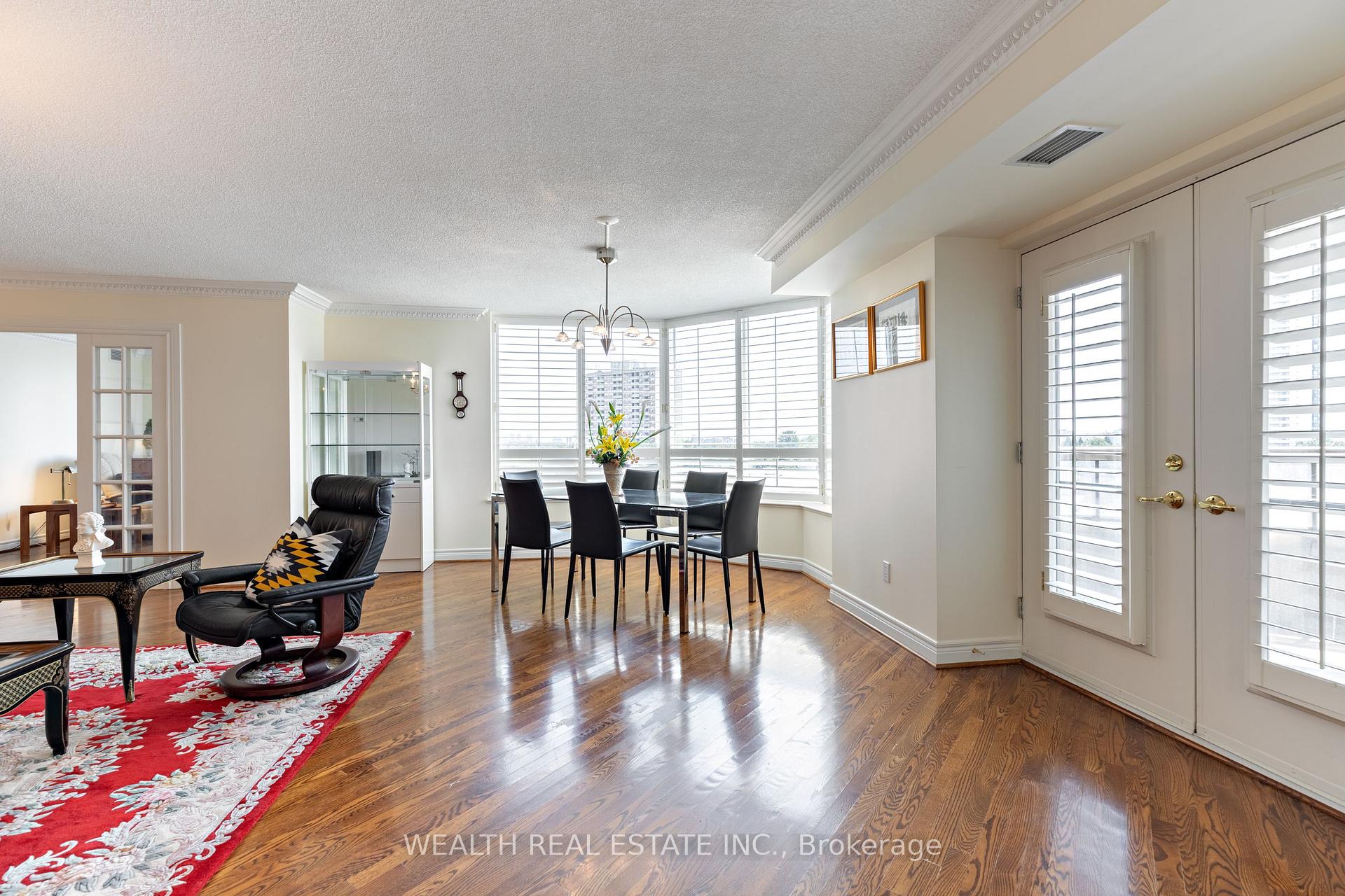 Photo 11 of Unit 813, 89 Skymark Drive, North York, Hillcrest Village — HOMEH
