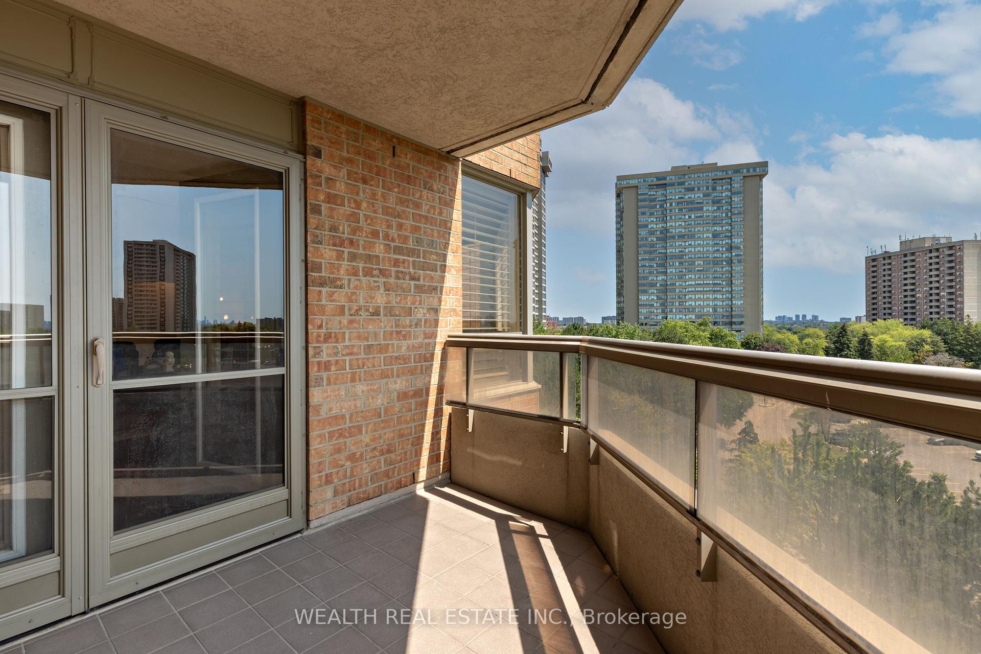 Photo 23 of Unit 813, 89 Skymark Drive, North York, Hillcrest Village — HOMEH