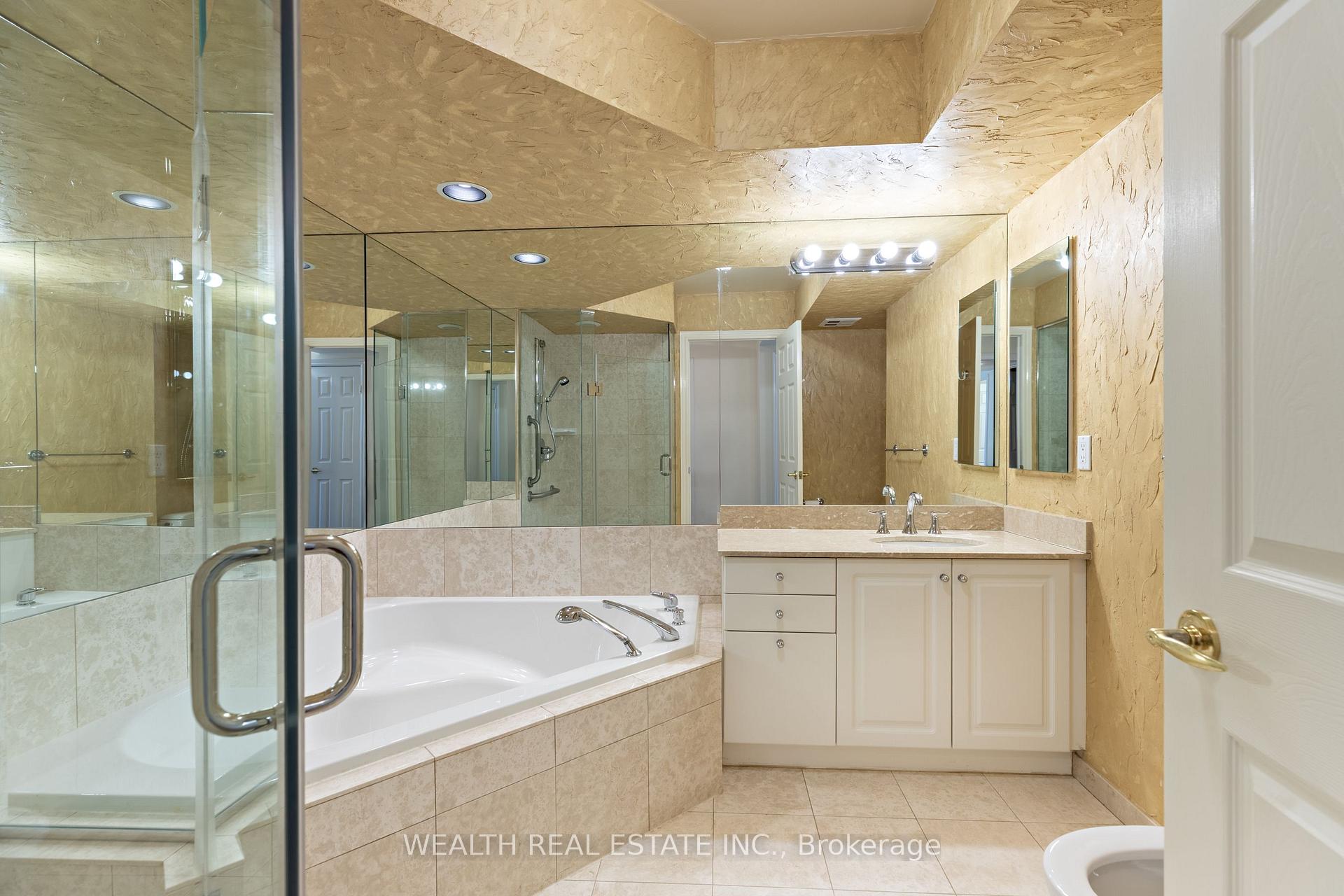 Photo 30 of Unit 813, 89 Skymark Drive, North York, Hillcrest Village — HOMEH