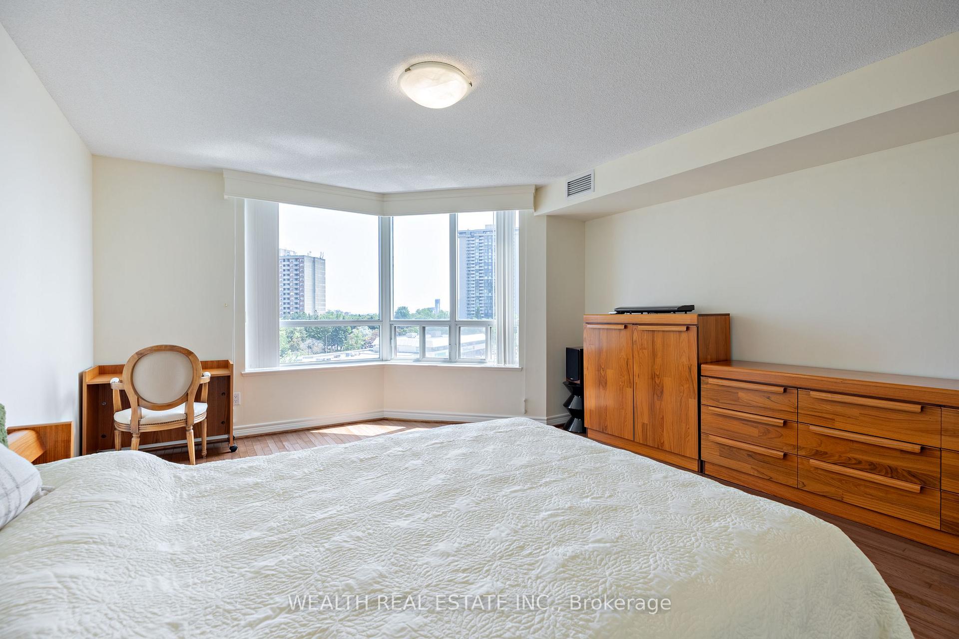 Photo 32 of Unit 813, 89 Skymark Drive, North York, Hillcrest Village — HOMEH