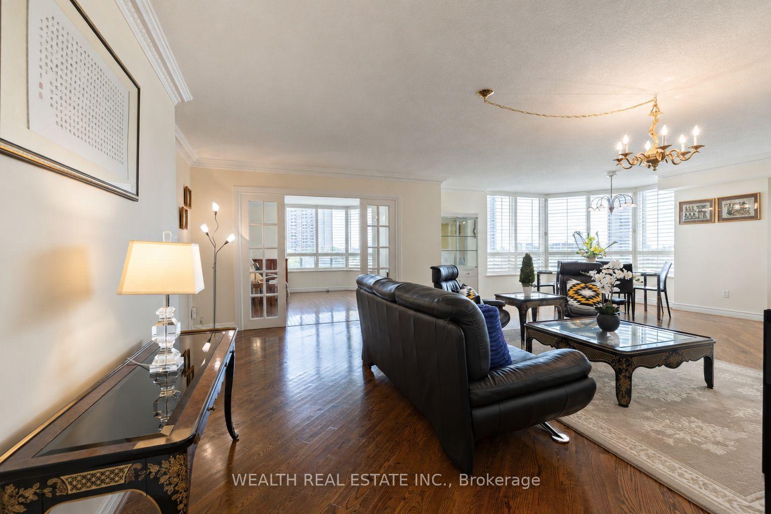 Photo 3 of Unit 813, 89 Skymark Drive, North York, Hillcrest Village — HOMEH