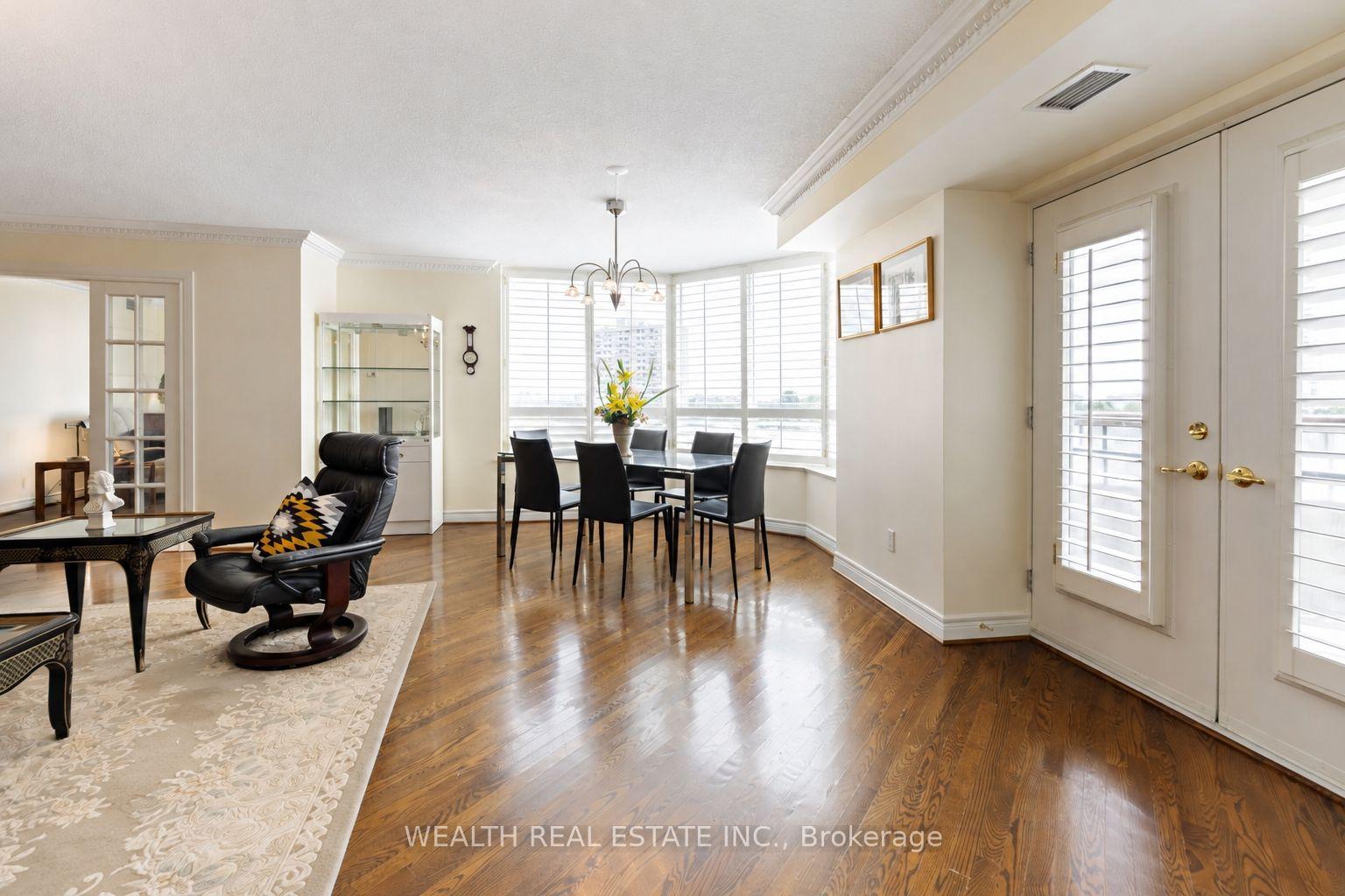 Photo 5 of Unit 813, 89 Skymark Drive, North York, Hillcrest Village — HOMEH