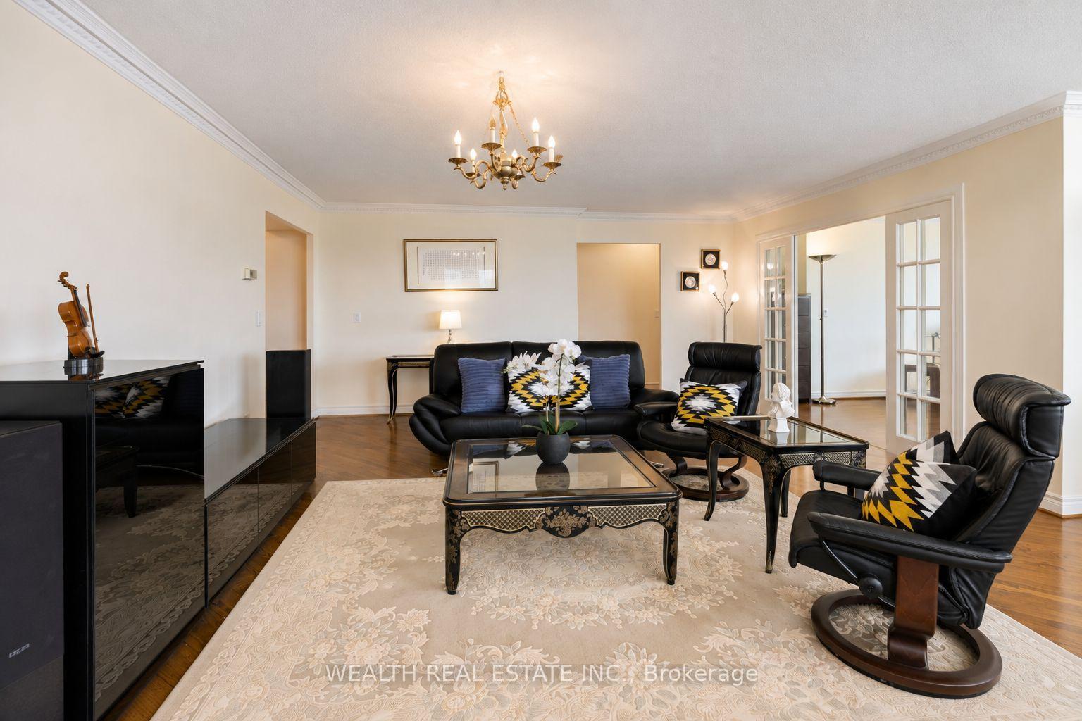 Photo 9 of Unit 813, 89 Skymark Drive, North York, Hillcrest Village — HOMEH