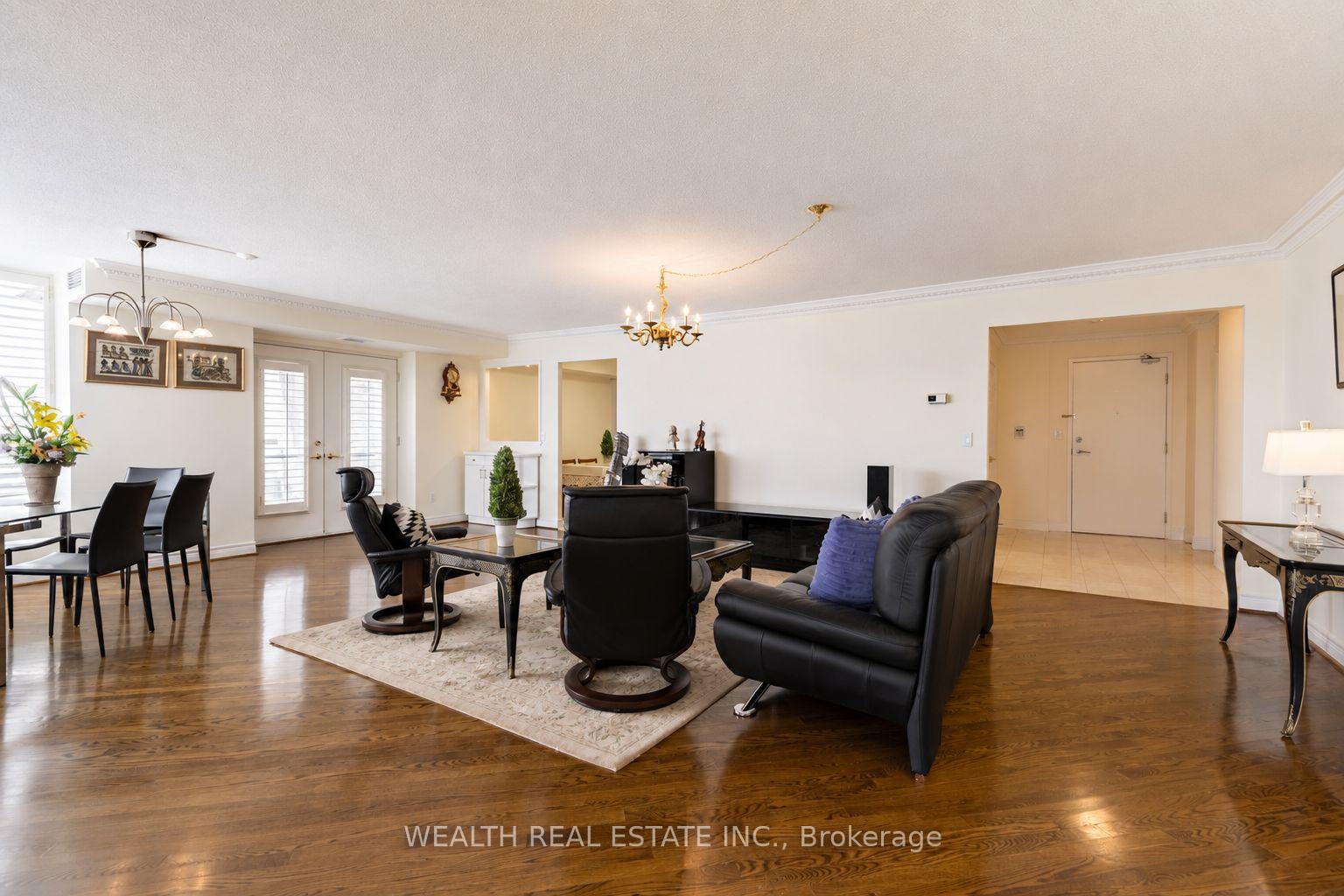 Photo 14 of Unit 813, 89 Skymark Drive, North York, Hillcrest Village — HOMEH