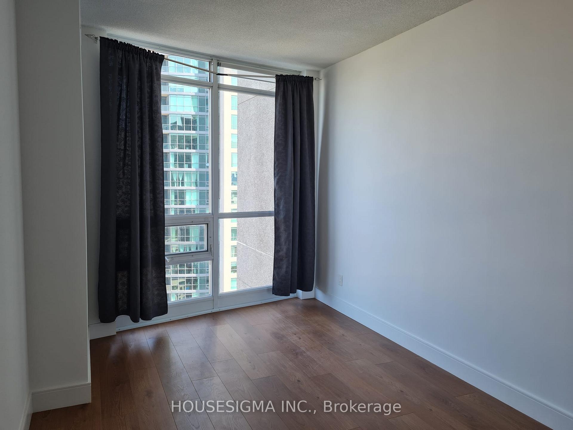 Photo 7 of Unit 2303, 219 Fort York Boulevard, Toronto, Niagara — HOMEH