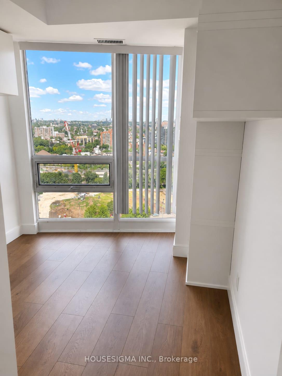 Photo 9 of Unit 2303, 219 Fort York Boulevard, Toronto, Niagara — HOMEH