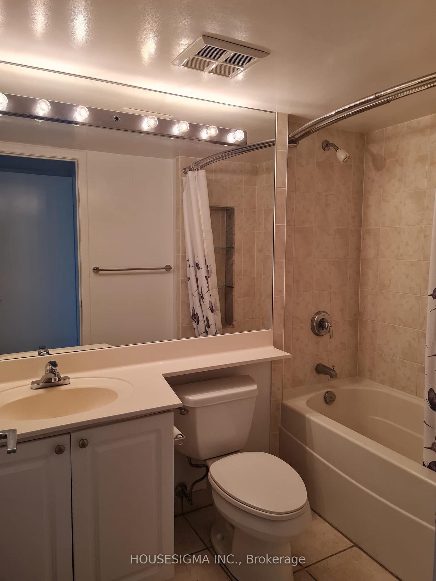 Photo 12 of Unit 2303, 219 Fort York Boulevard, Toronto, Niagara — HOMEH