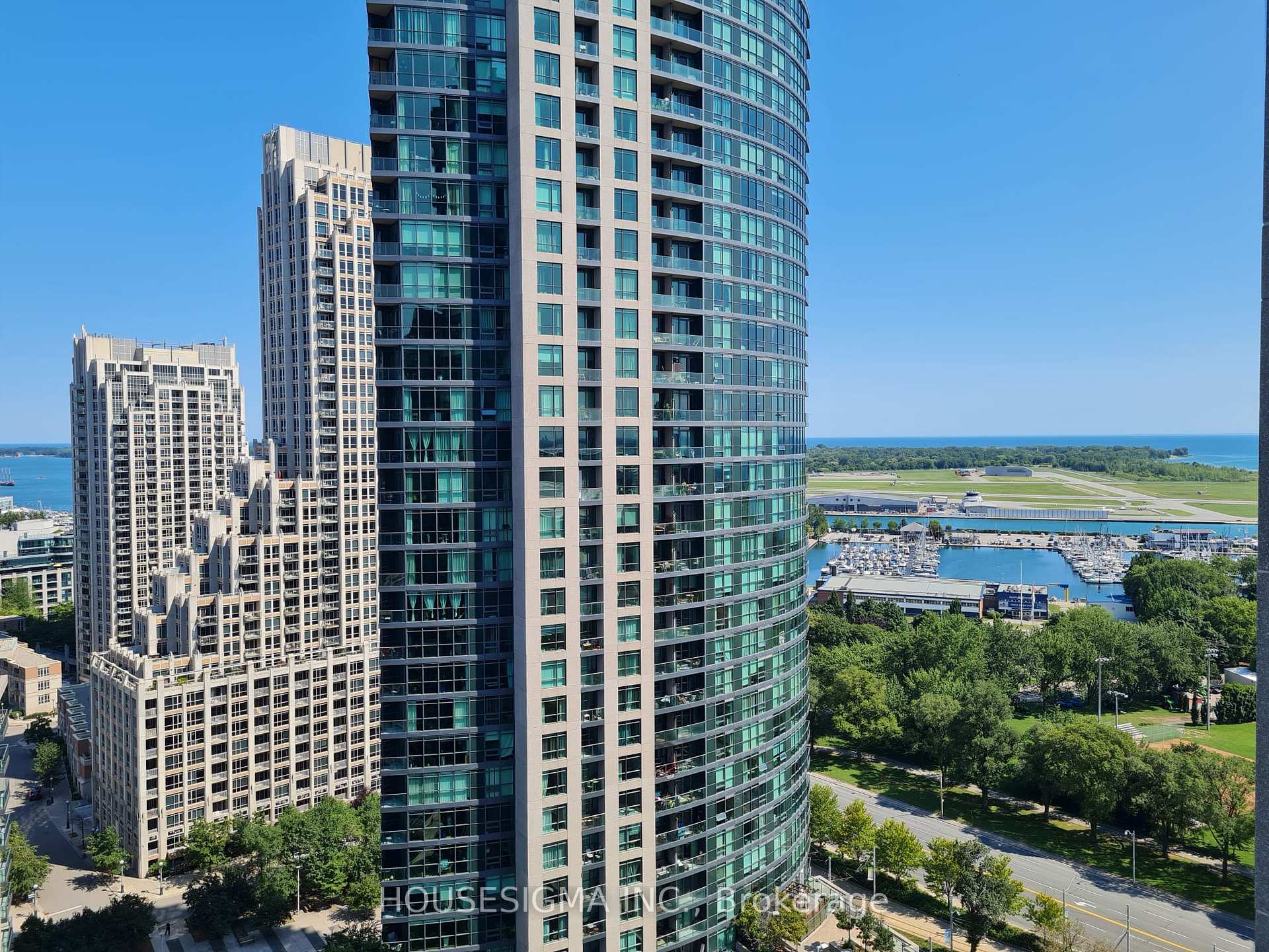 Photo 14 of Unit 2303, 219 Fort York Boulevard, Toronto, Niagara — HOMEH