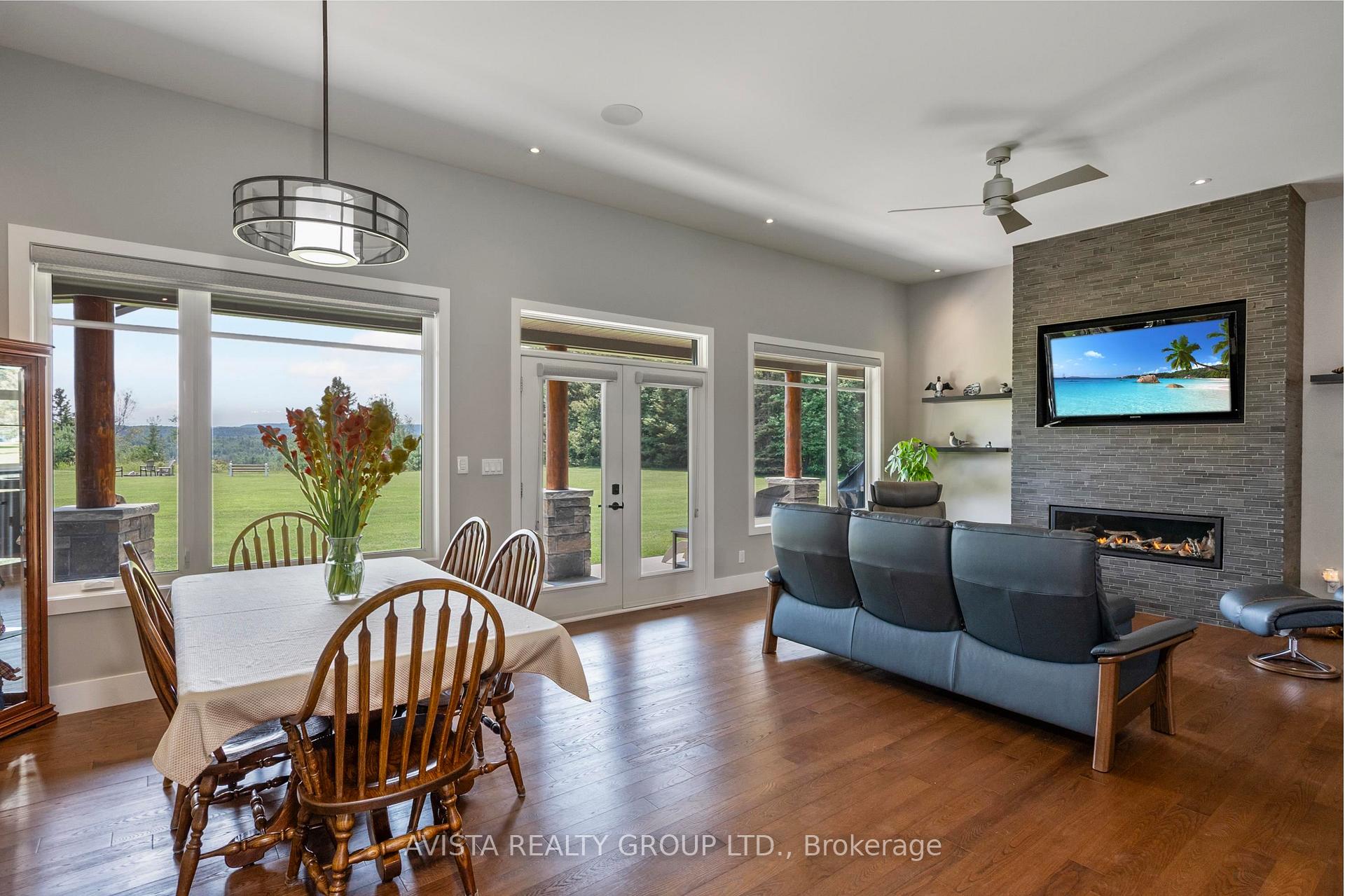 Photo 11 of 2422 Broadway Ave, Thunder Bay, Rosslyn Road — HOMEH