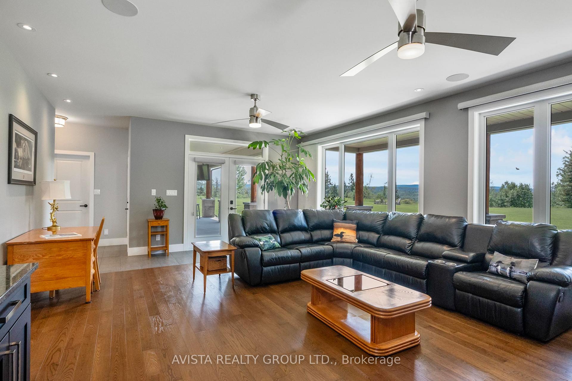 Photo 16 of 2422 Broadway Ave, Thunder Bay, Rosslyn Road — HOMEH