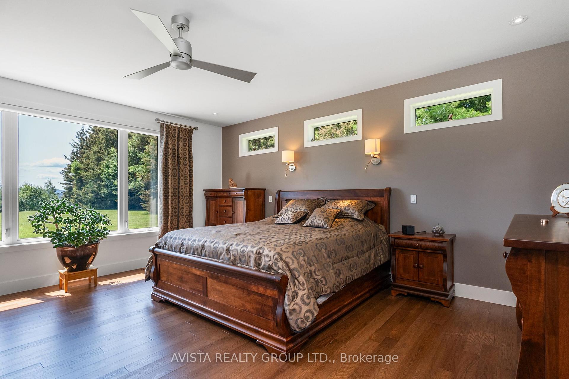 Photo 18 of 2422 Broadway Ave, Thunder Bay, Rosslyn Road — HOMEH
