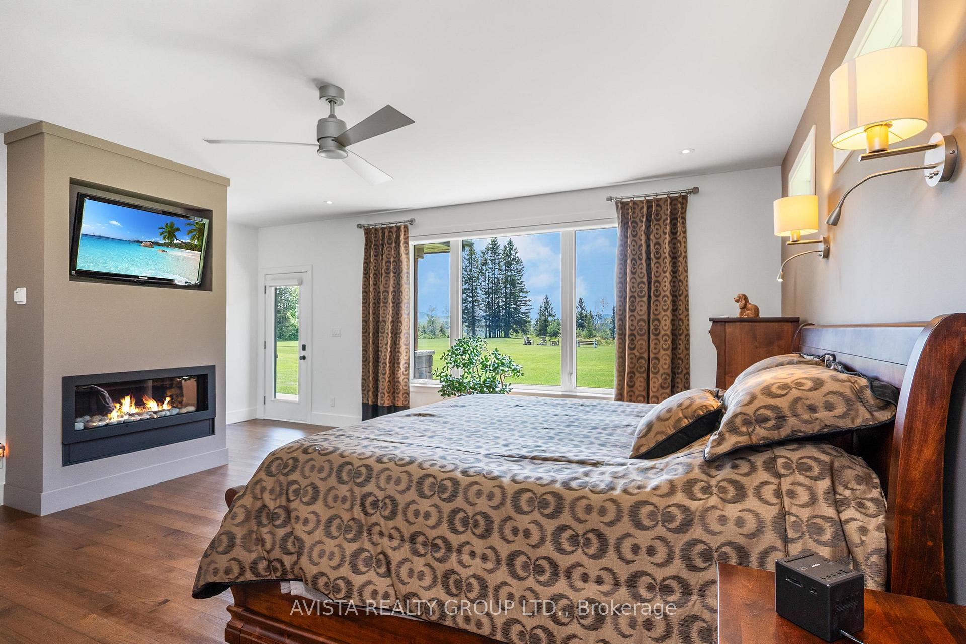 Photo 19 of 2422 Broadway Ave, Thunder Bay, Rosslyn Road — HOMEH