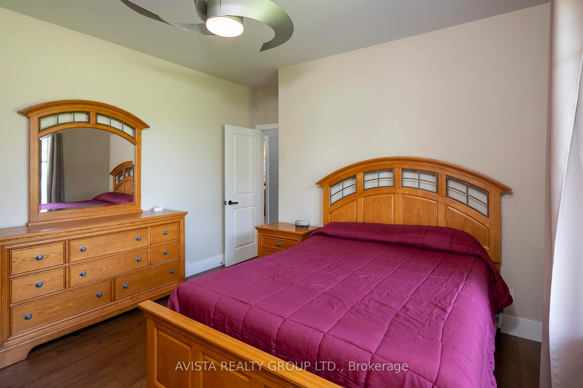 Photo 26 of 2422 Broadway Ave, Thunder Bay, Rosslyn Road — HOMEH