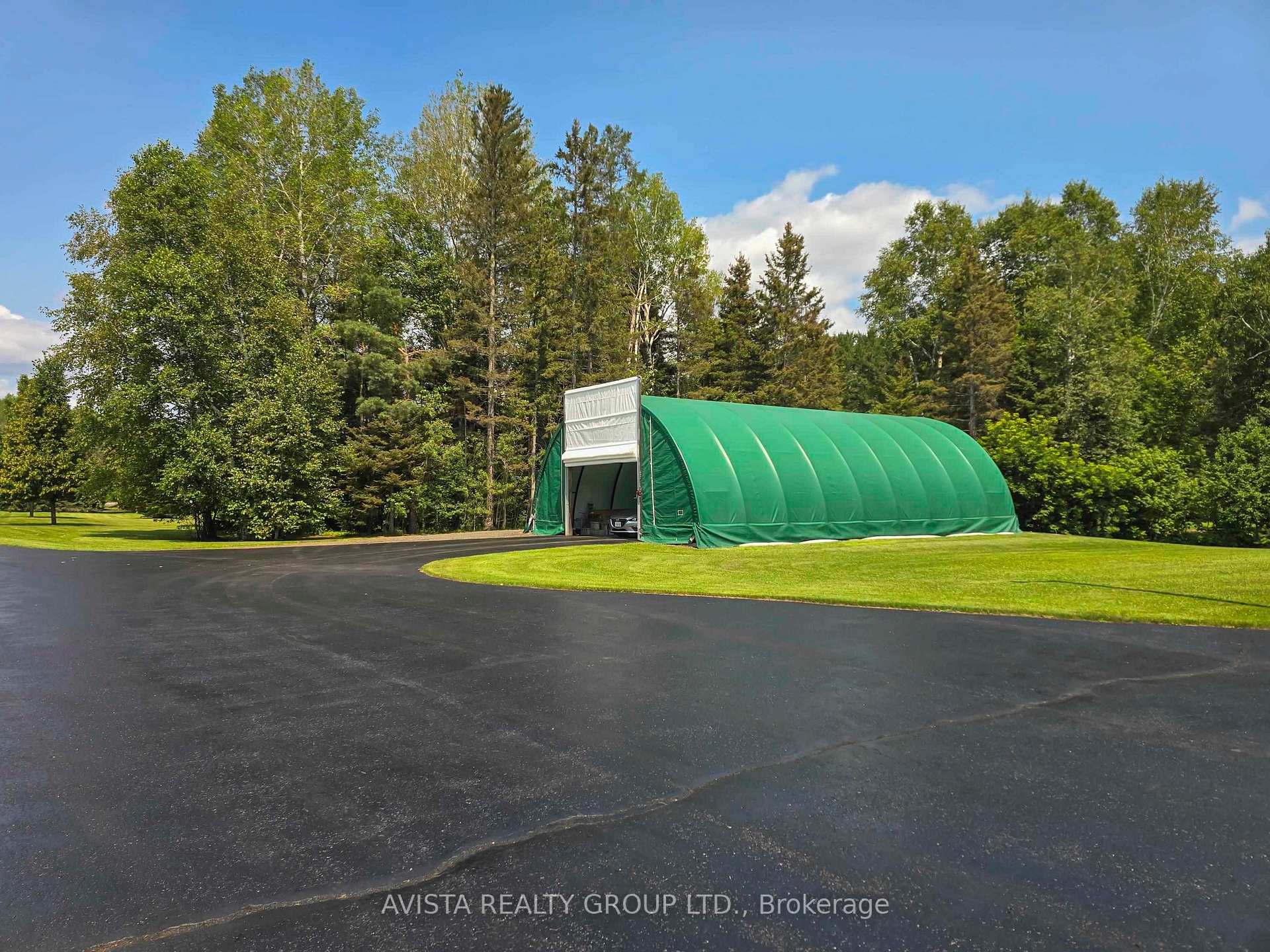 Photo 41 of 2422 Broadway Ave, Thunder Bay, Rosslyn Road — HOMEH