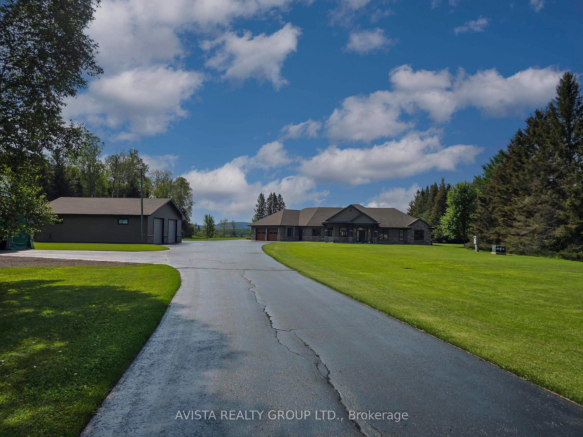 Photo 49 of 2422 Broadway Ave, Thunder Bay, Rosslyn Road — HOMEH