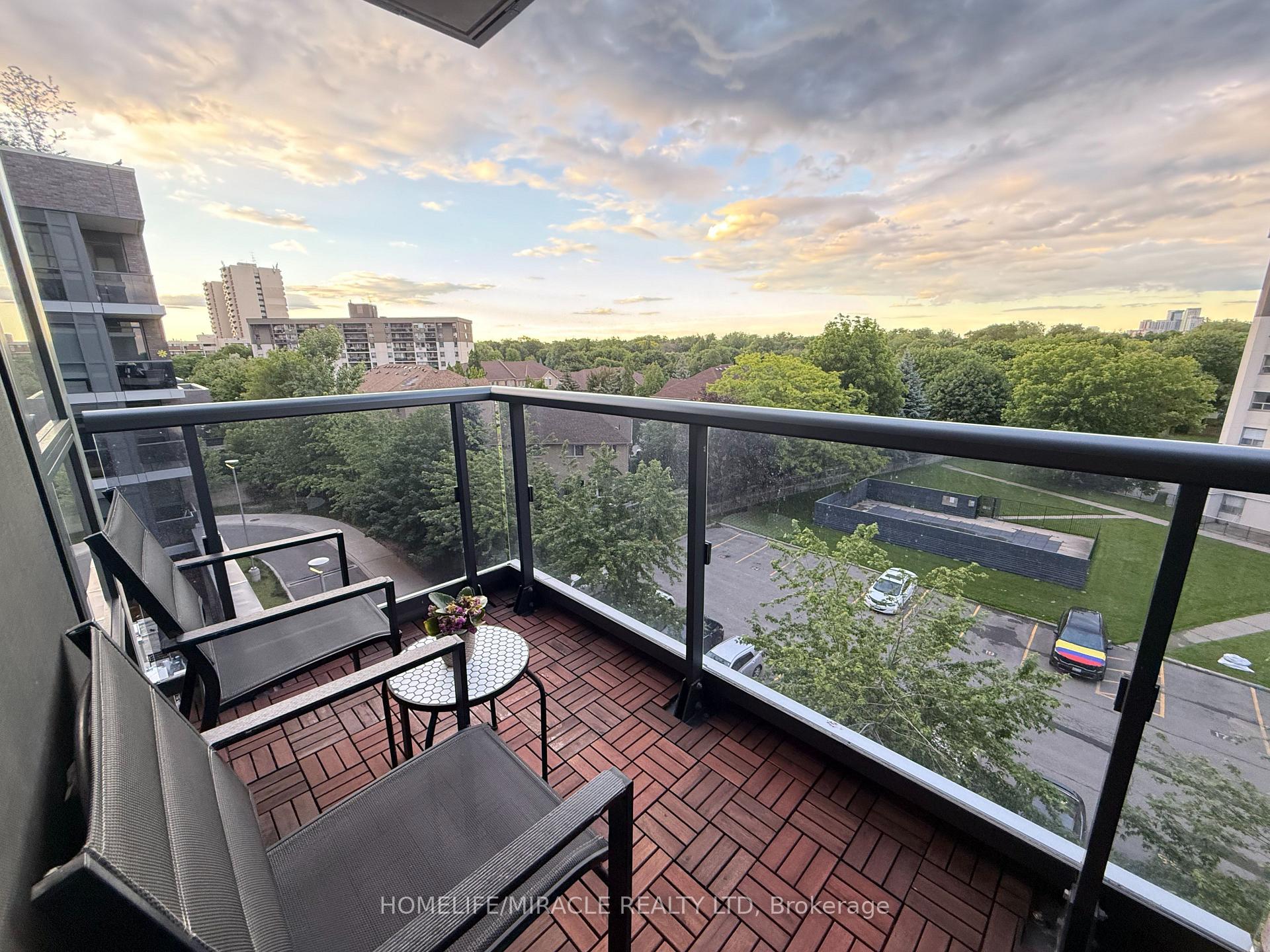 Photo 2 of Unit 543, 26 Gibbs Road, Etobicoke, Islington-City Centre West — HOMEH
