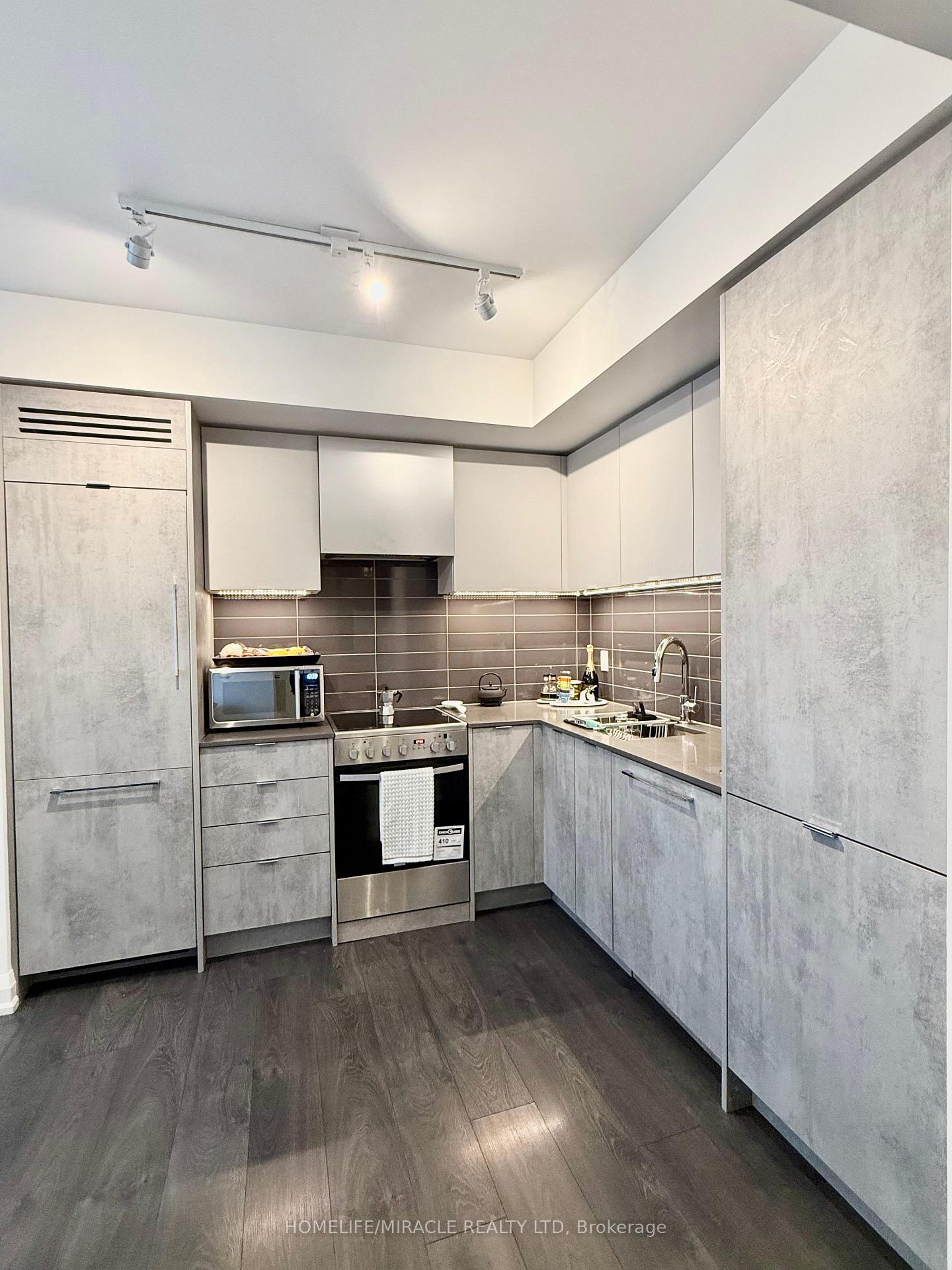 Photo 13 of Unit 543, 26 Gibbs Road, Etobicoke, Islington-City Centre West — HOMEH