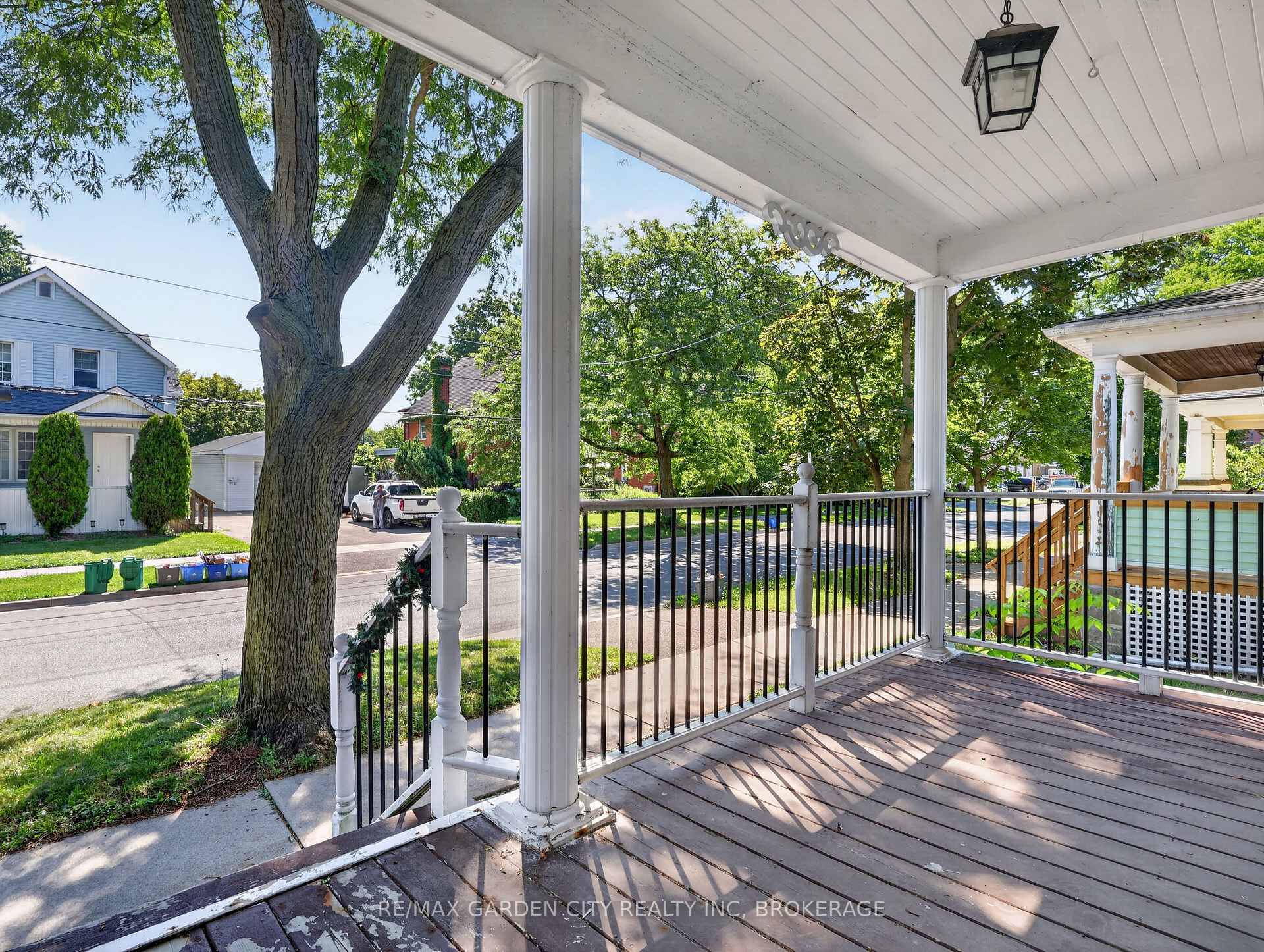 Photo 3 of 15 Catherine Street, St. Catharines, Downtown — HOMEH