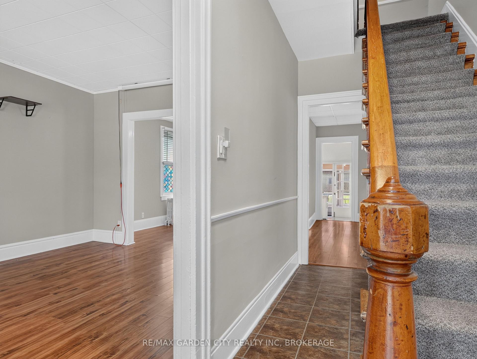 Photo 4 of 15 Catherine Street, St. Catharines, Downtown — HOMEH
