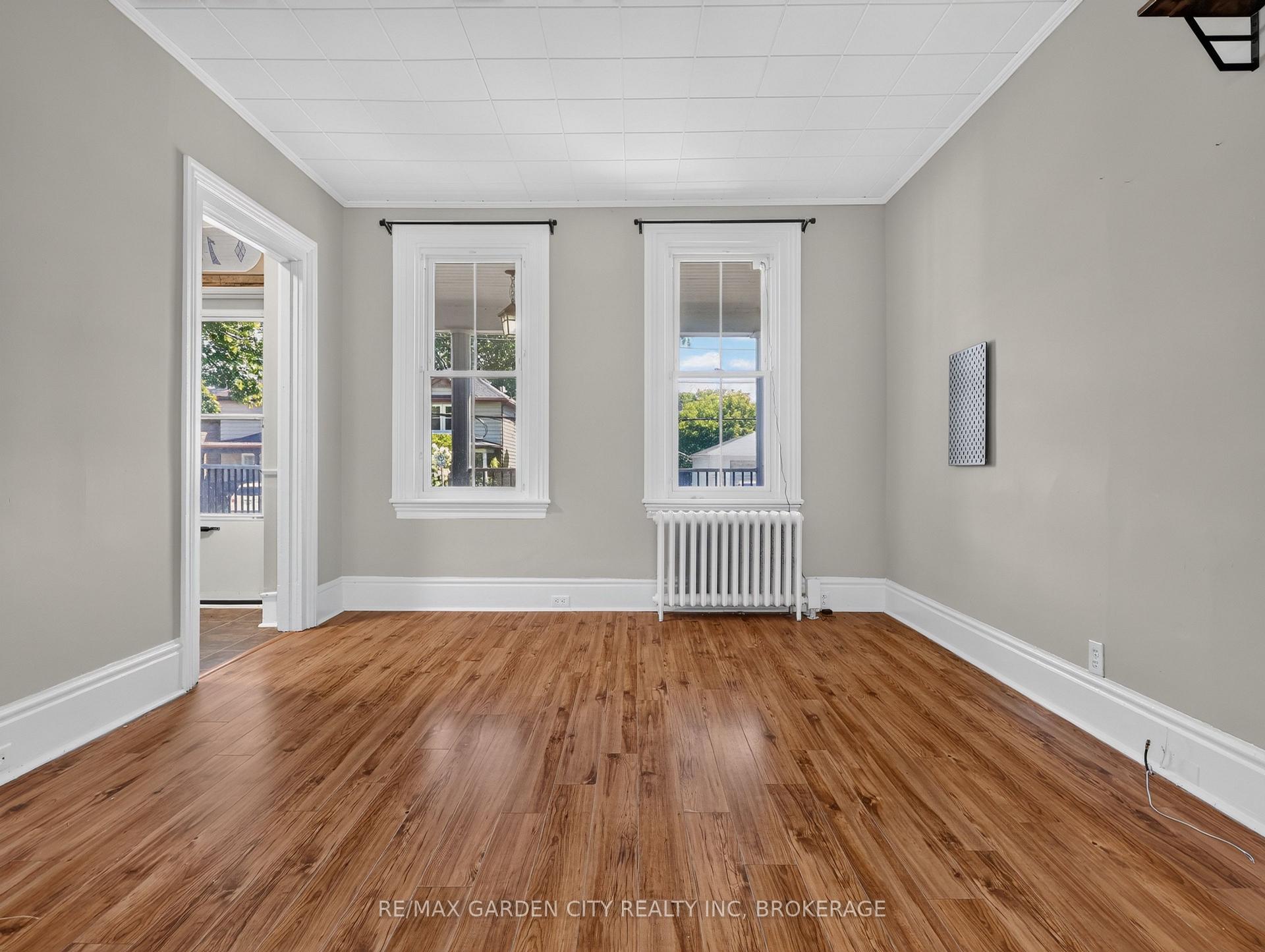 Photo 7 of 15 Catherine Street, St. Catharines, Downtown — HOMEH