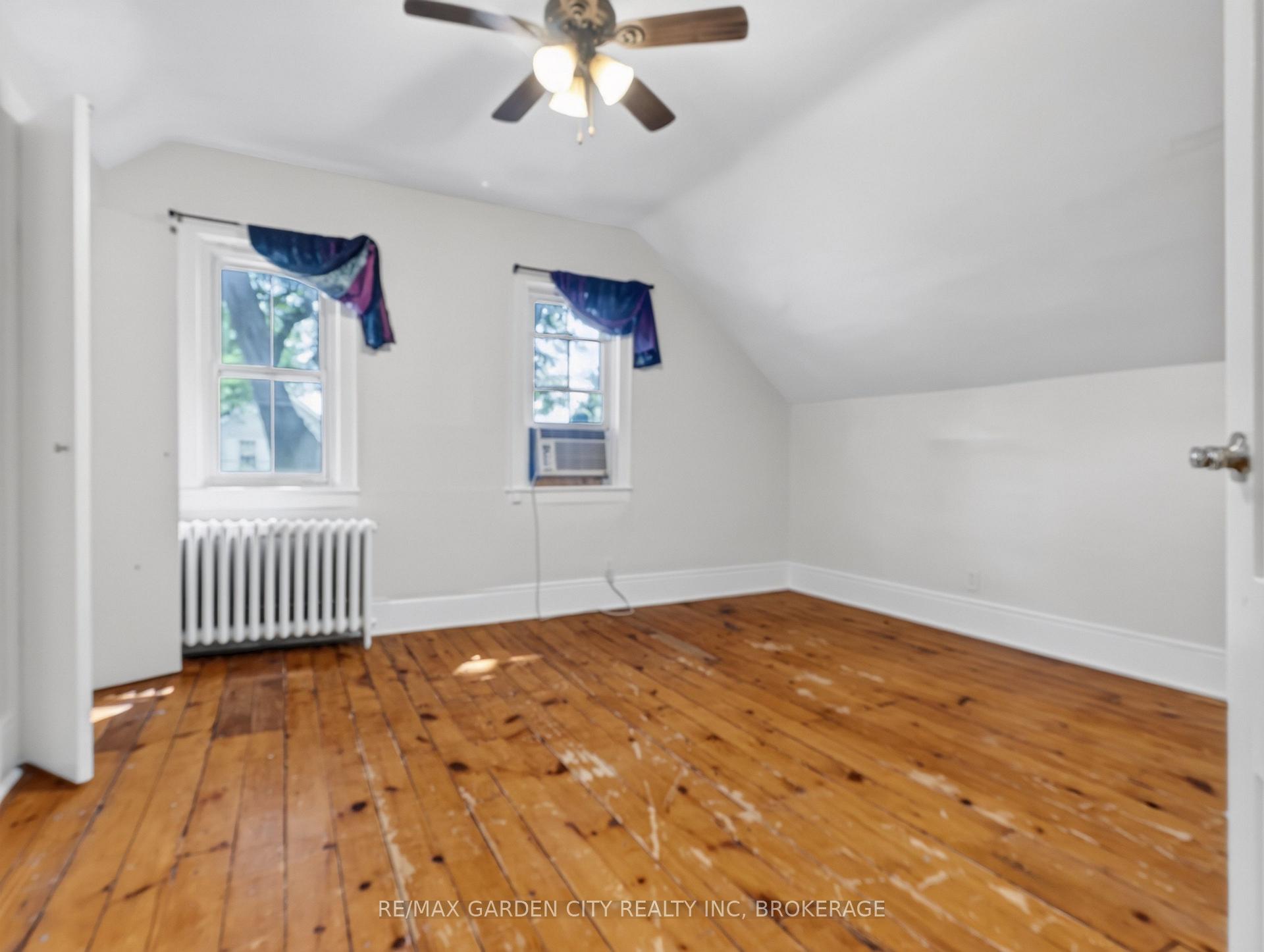 Photo 15 of 15 Catherine Street, St. Catharines, Downtown — HOMEH