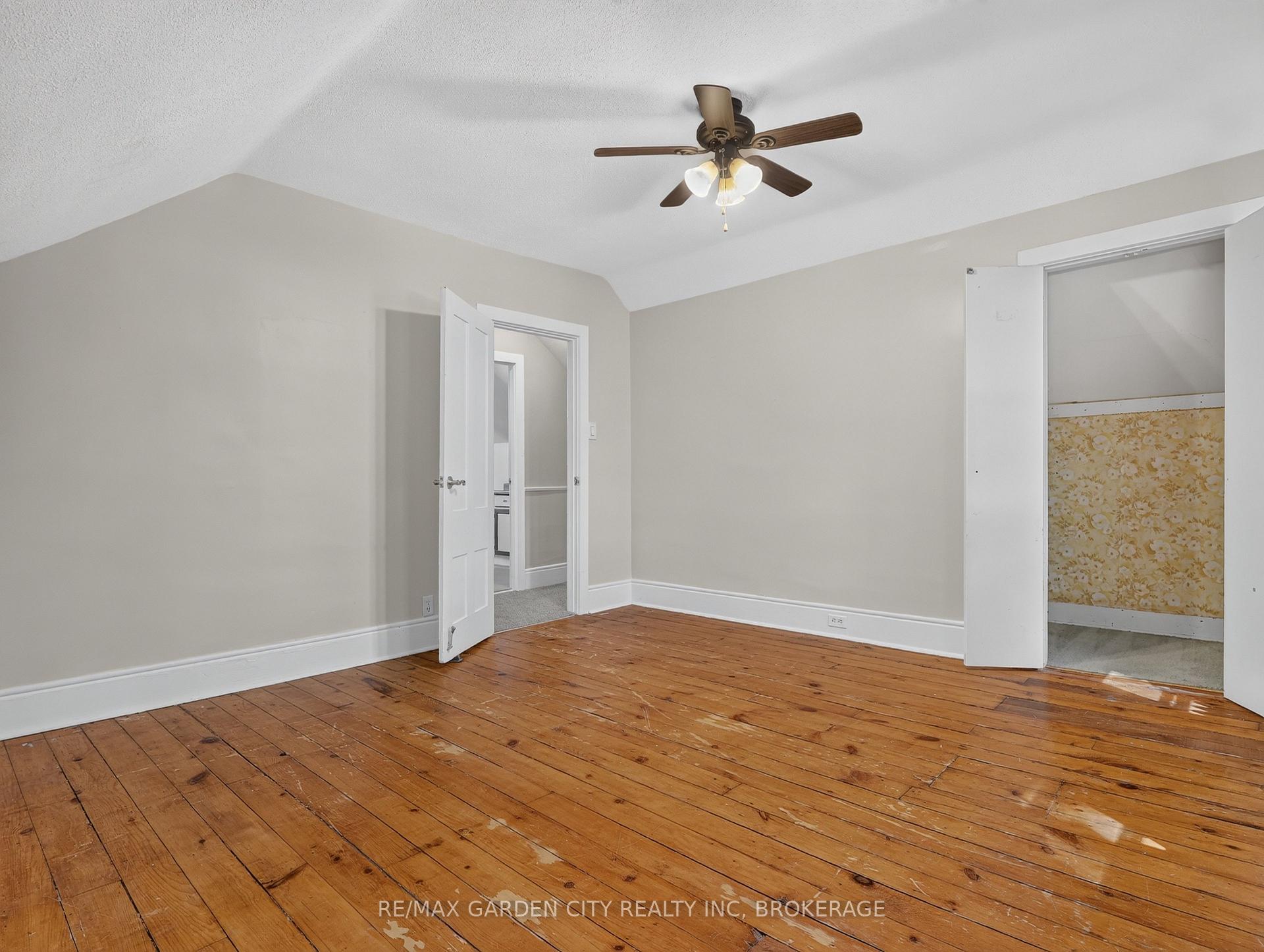 Photo 16 of 15 Catherine Street, St. Catharines, Downtown — HOMEH