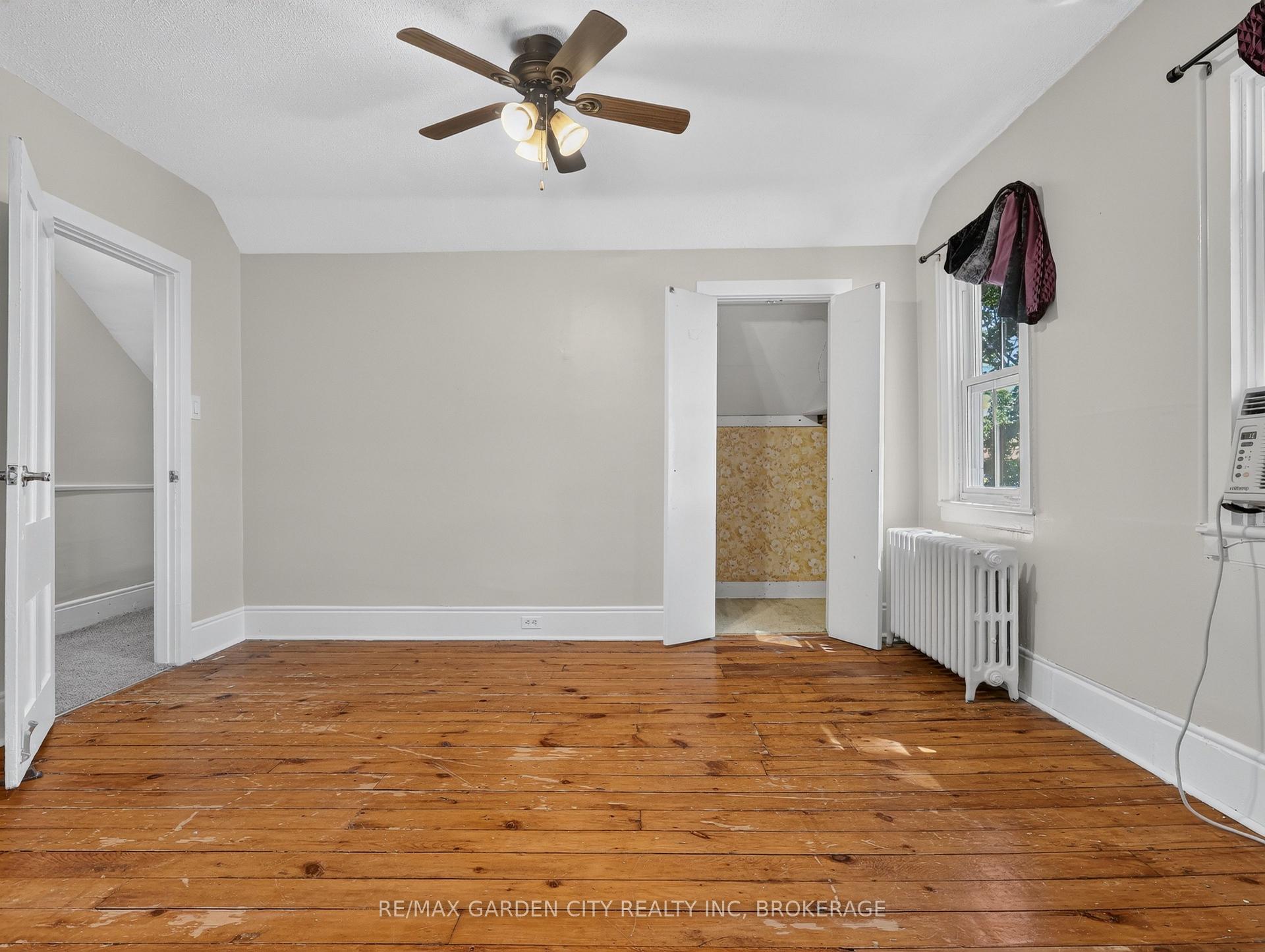 Photo 17 of 15 Catherine Street, St. Catharines, Downtown — HOMEH