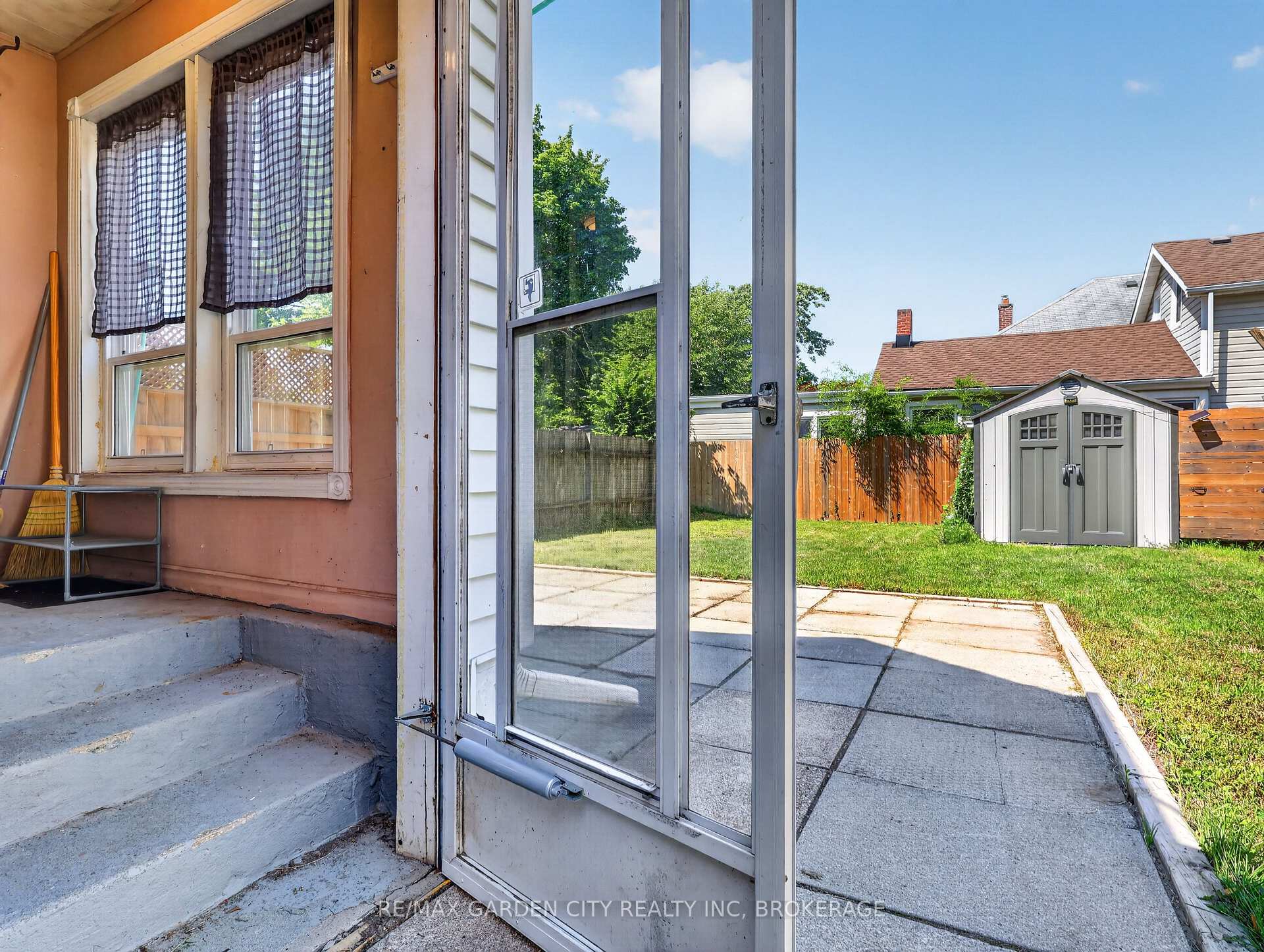 Photo 27 of 15 Catherine Street, St. Catharines, Downtown — HOMEH