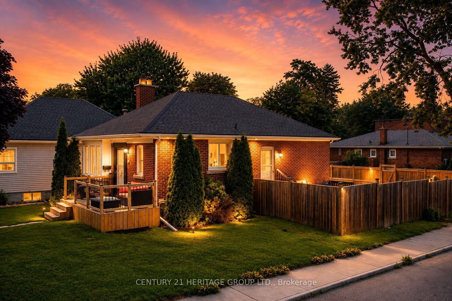 Photo 1 of 47 Brucedale Avenue E, Hamilton, Centremount — HOMEH