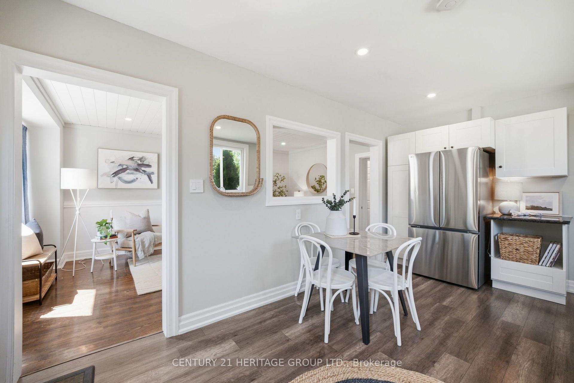 Photo 4 of 47 Brucedale Avenue E, Hamilton, Centremount — HOMEH