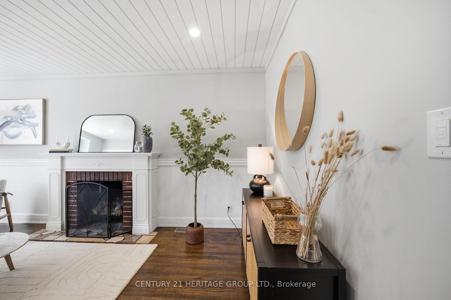 Photo 13 of 47 Brucedale Avenue E, Hamilton, Centremount — HOMEH