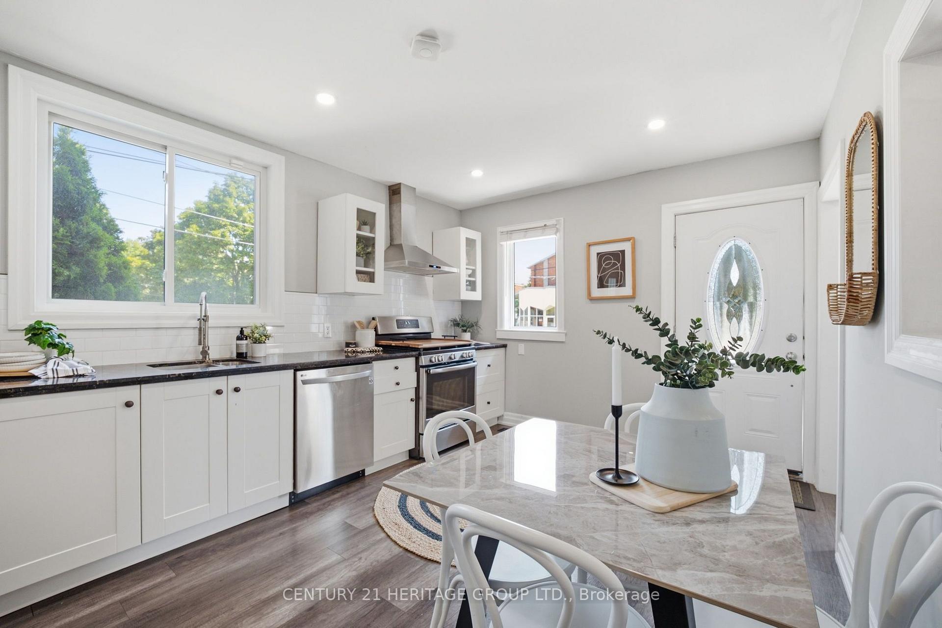 Photo 17 of 47 Brucedale Avenue E, Hamilton, Centremount — HOMEH