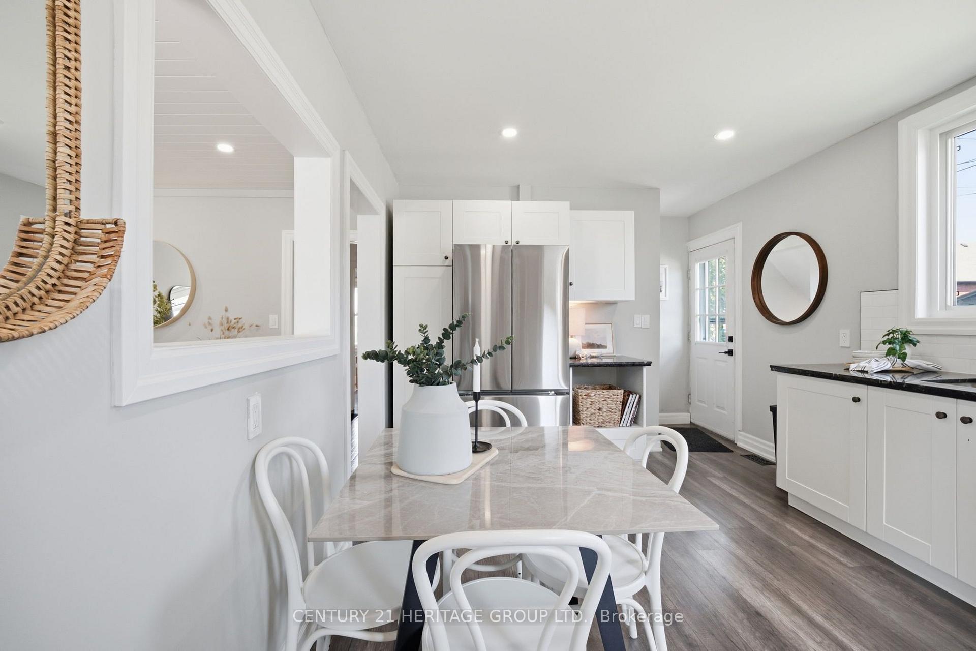 Photo 19 of 47 Brucedale Avenue E, Hamilton, Centremount — HOMEH