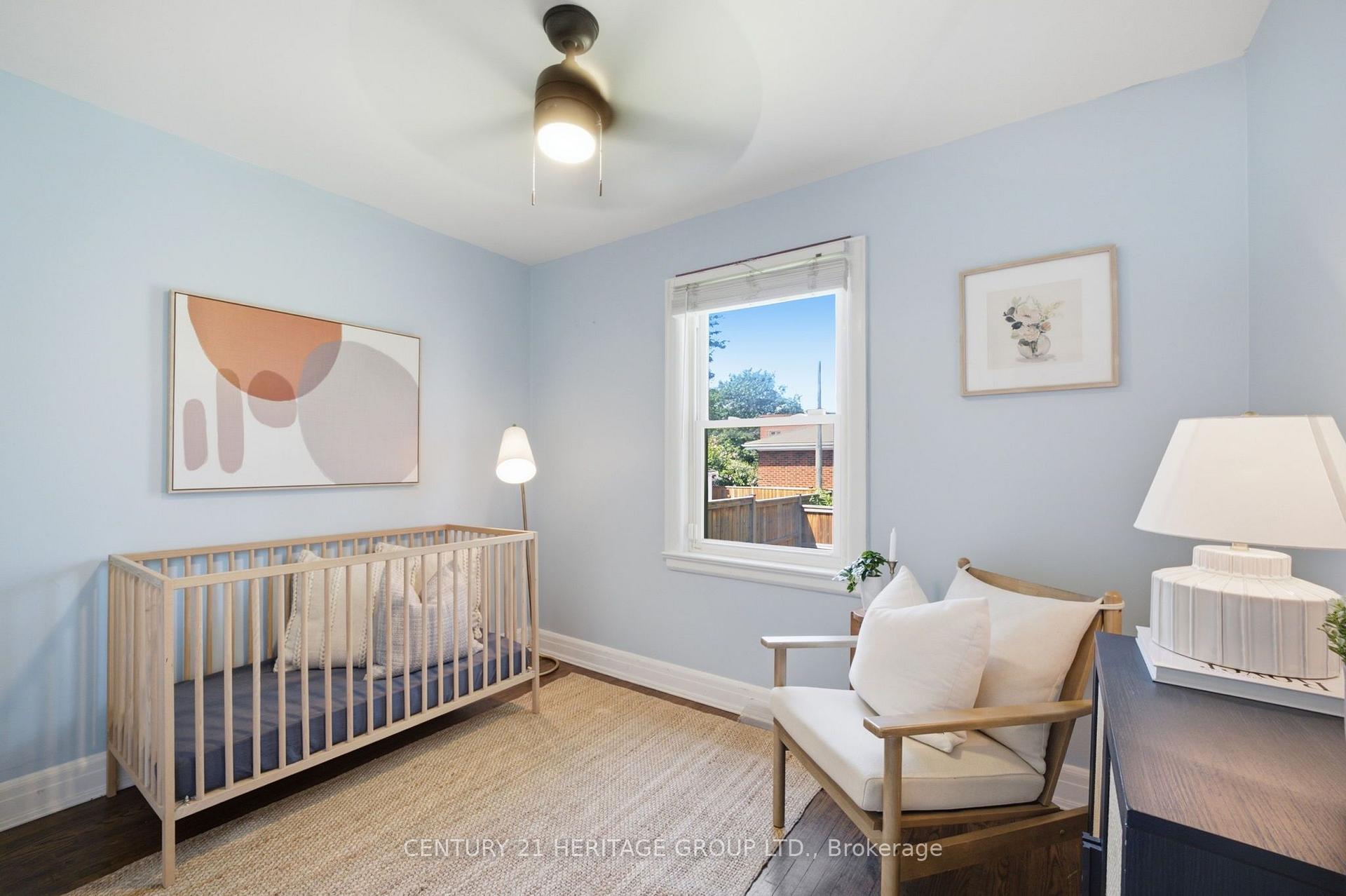 Photo 23 of 47 Brucedale Avenue E, Hamilton, Centremount — HOMEH
