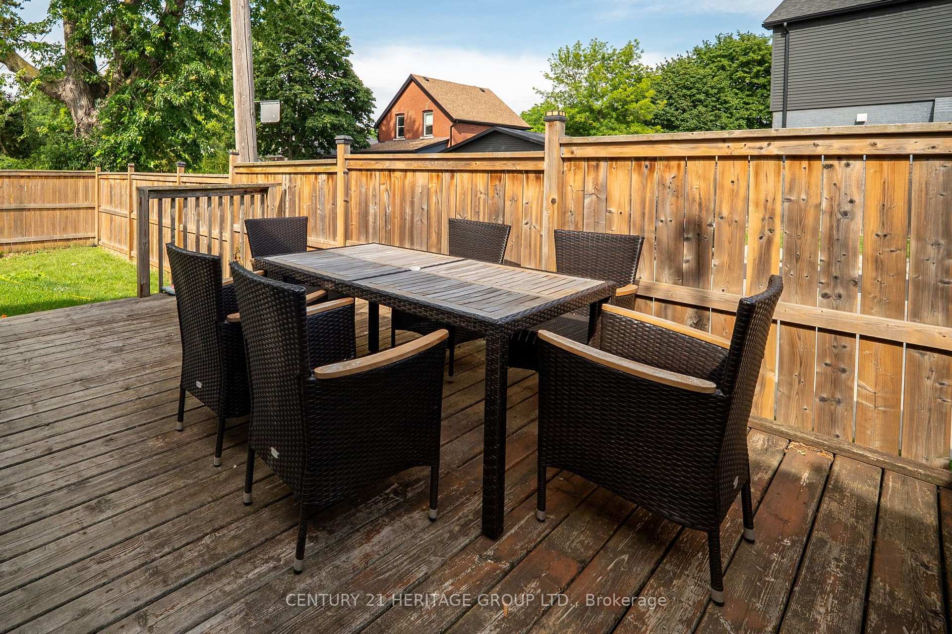 Photo 42 of 47 Brucedale Avenue E, Hamilton, Centremount — HOMEH