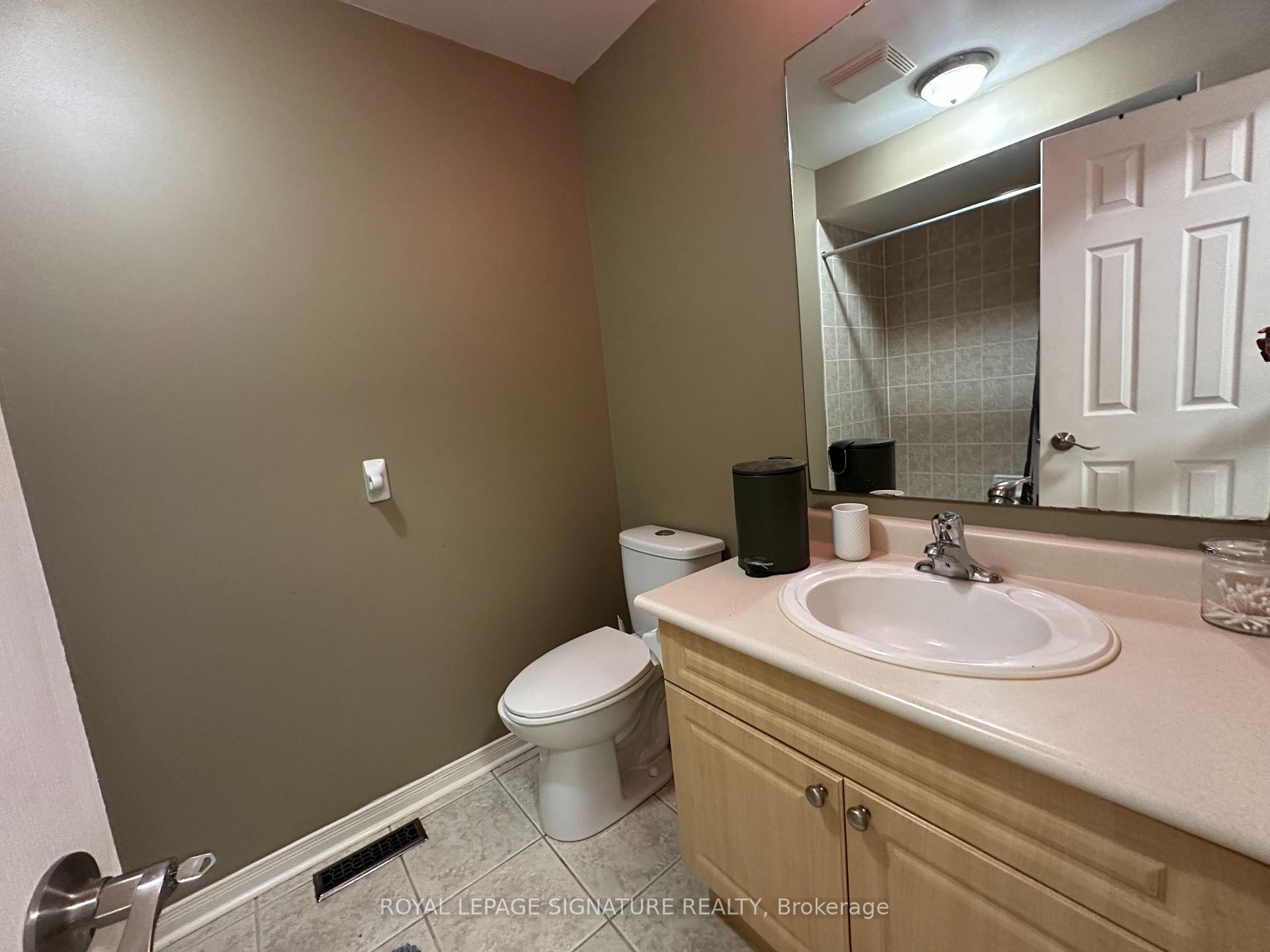 Photo 17 of 39 Jonesridge Drive, Ajax, Northeast Ajax — HOMEH