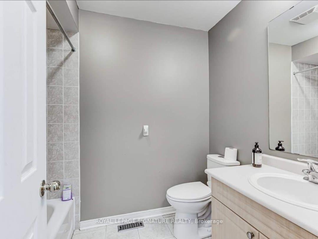 Photo 20 of 39 Jonesridge Drive, Ajax, Northeast Ajax — HOMEH