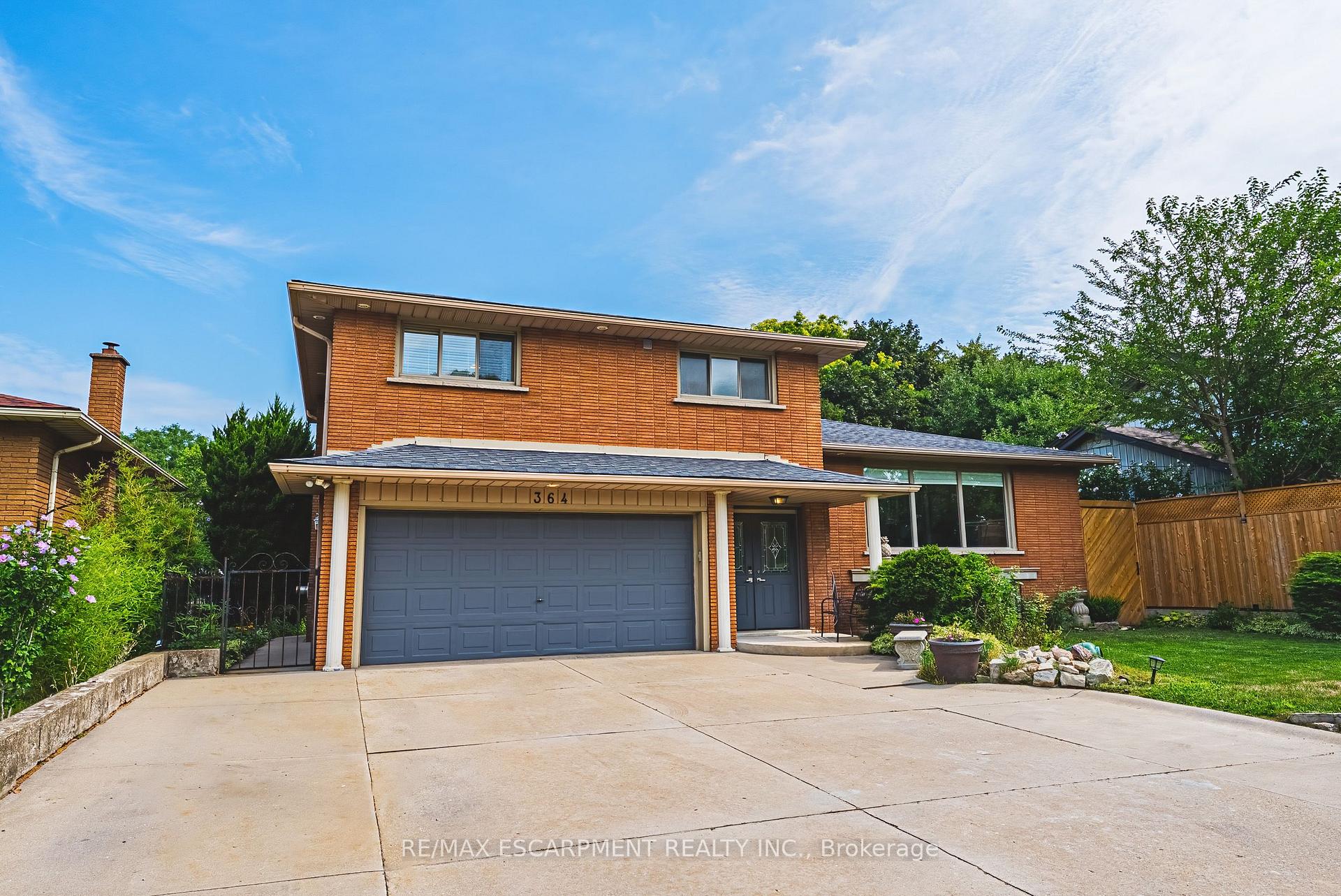 Photo 2 of 364 Fennell Avenue W, Hamilton, Buchanan — HOMEH