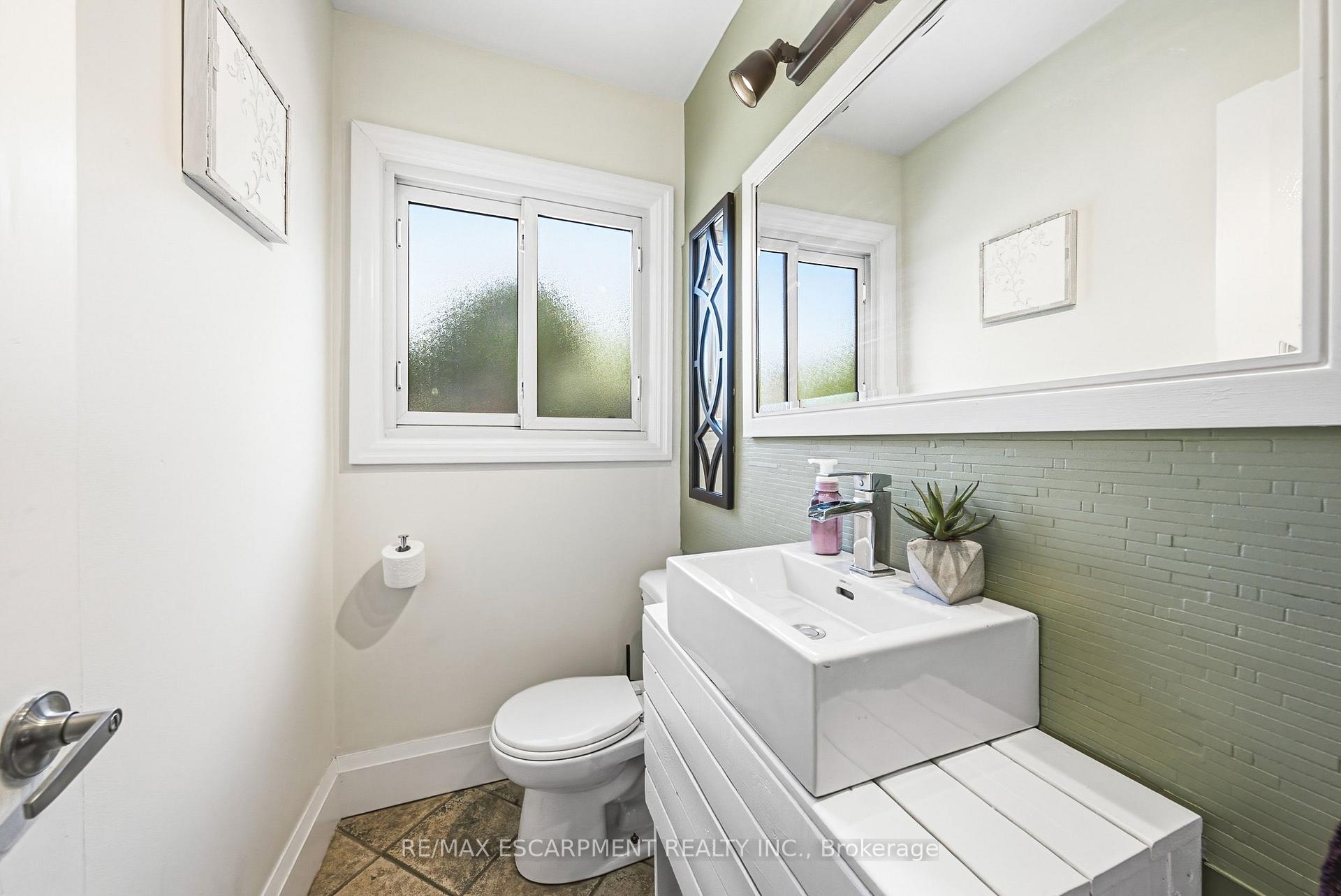 Photo 16 of 364 Fennell Avenue W, Hamilton, Buchanan — HOMEH