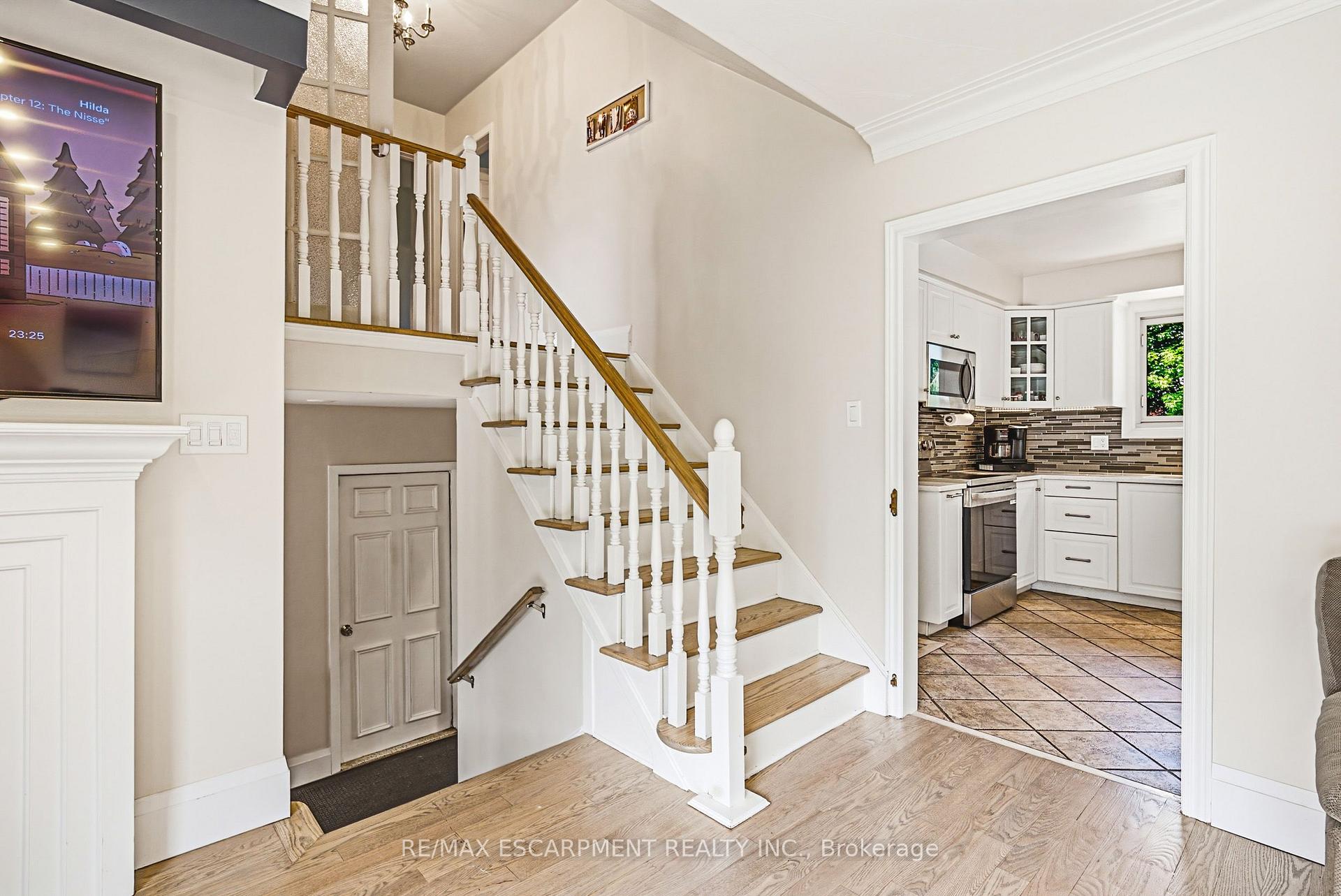 Photo 17 of 364 Fennell Avenue W, Hamilton, Buchanan — HOMEH