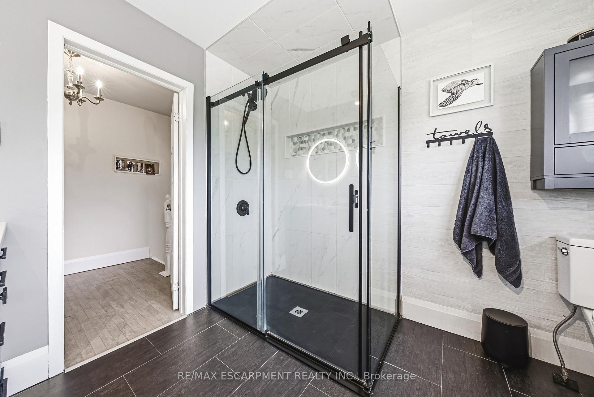 Photo 24 of 364 Fennell Avenue W, Hamilton, Buchanan — HOMEH