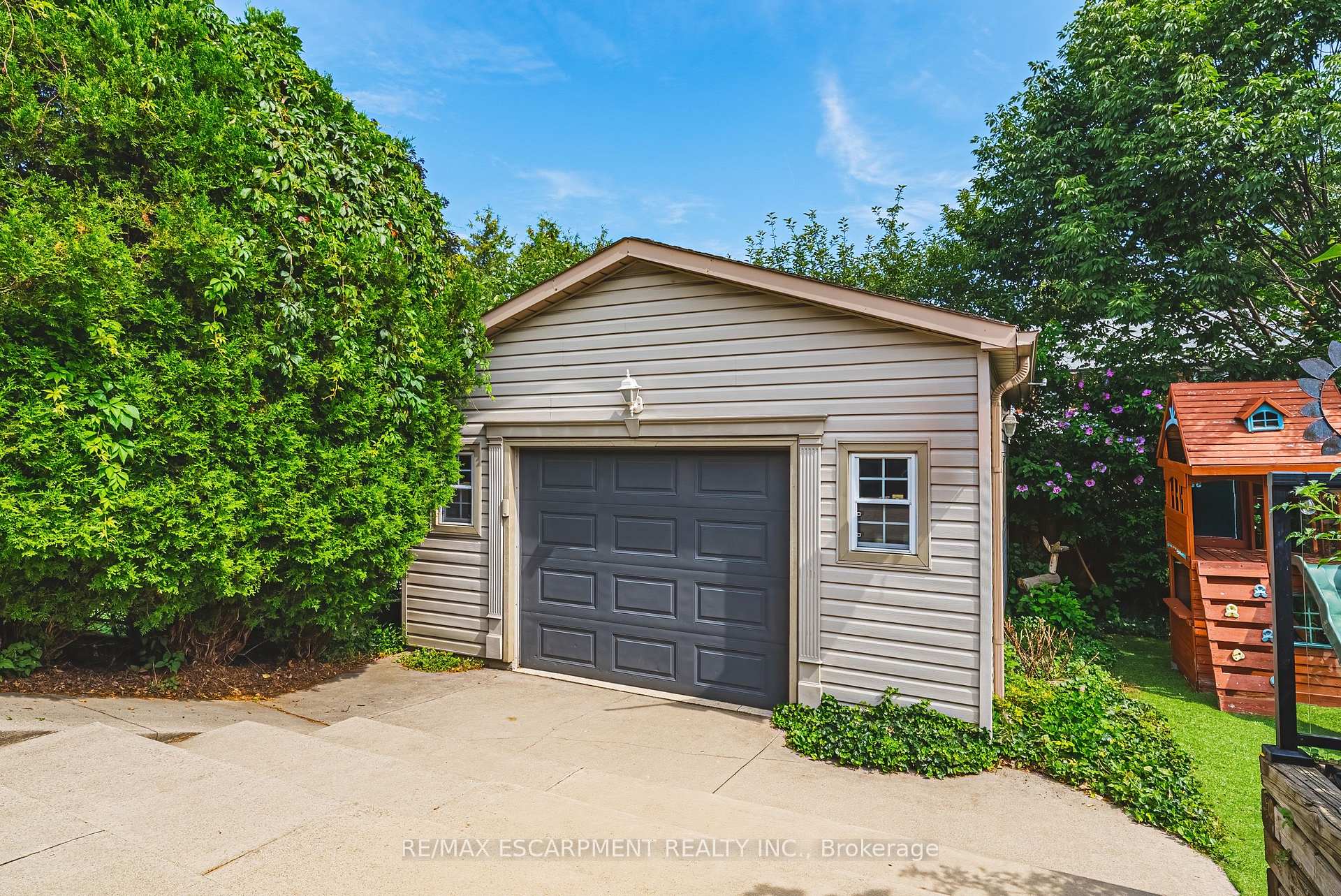 Photo 44 of 364 Fennell Avenue W, Hamilton, Buchanan — HOMEH