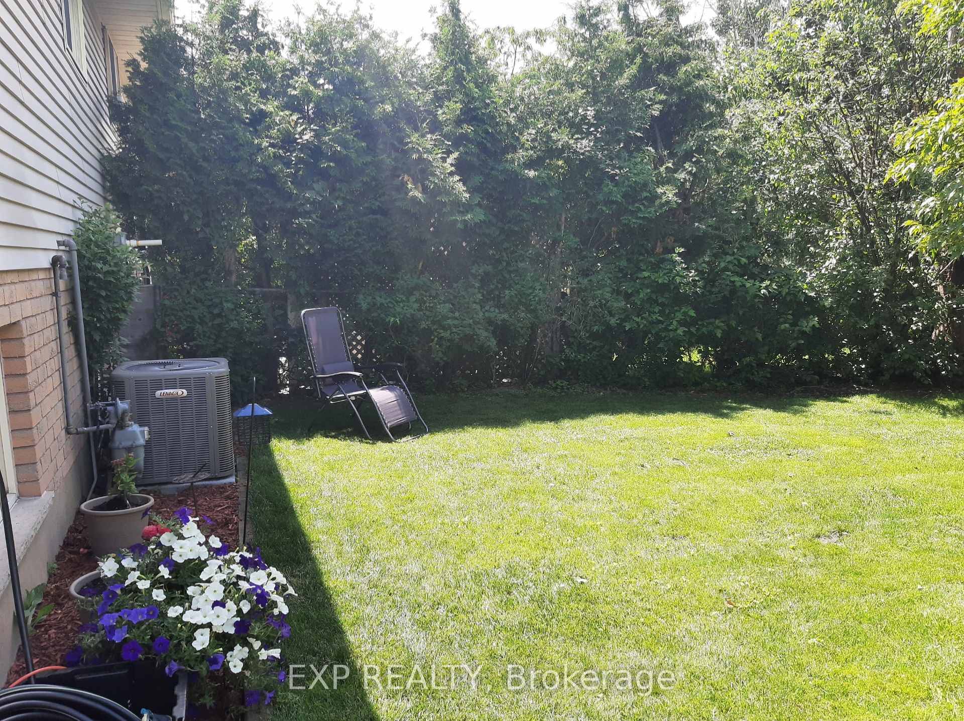Photo 36 of 36 Vintage Crescent, St. Catharines, Ridley — HOMEH