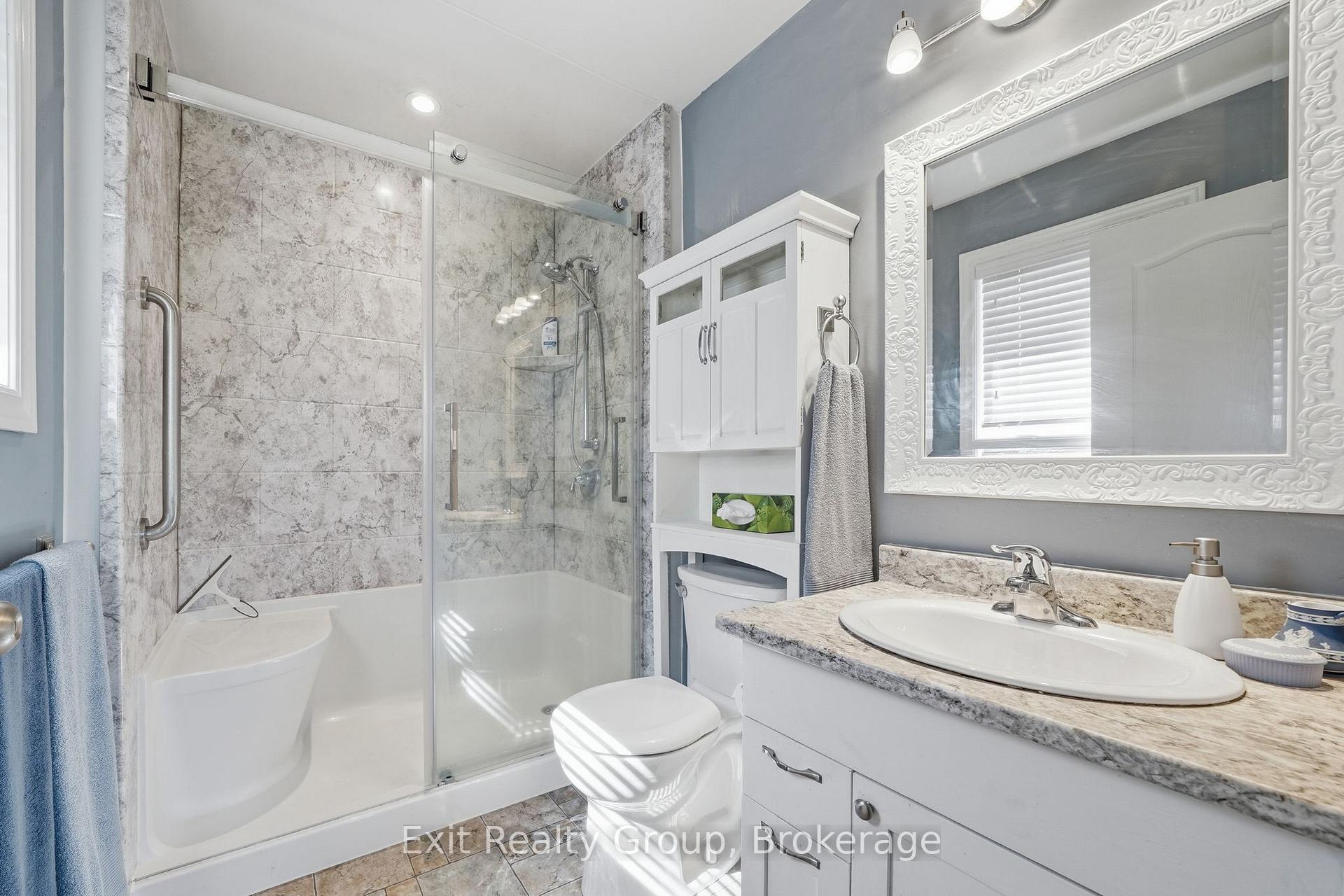 Photo 30 of 23 Mount Grove Crescent, Prince Edward County, Wellington Ward — HOMEH